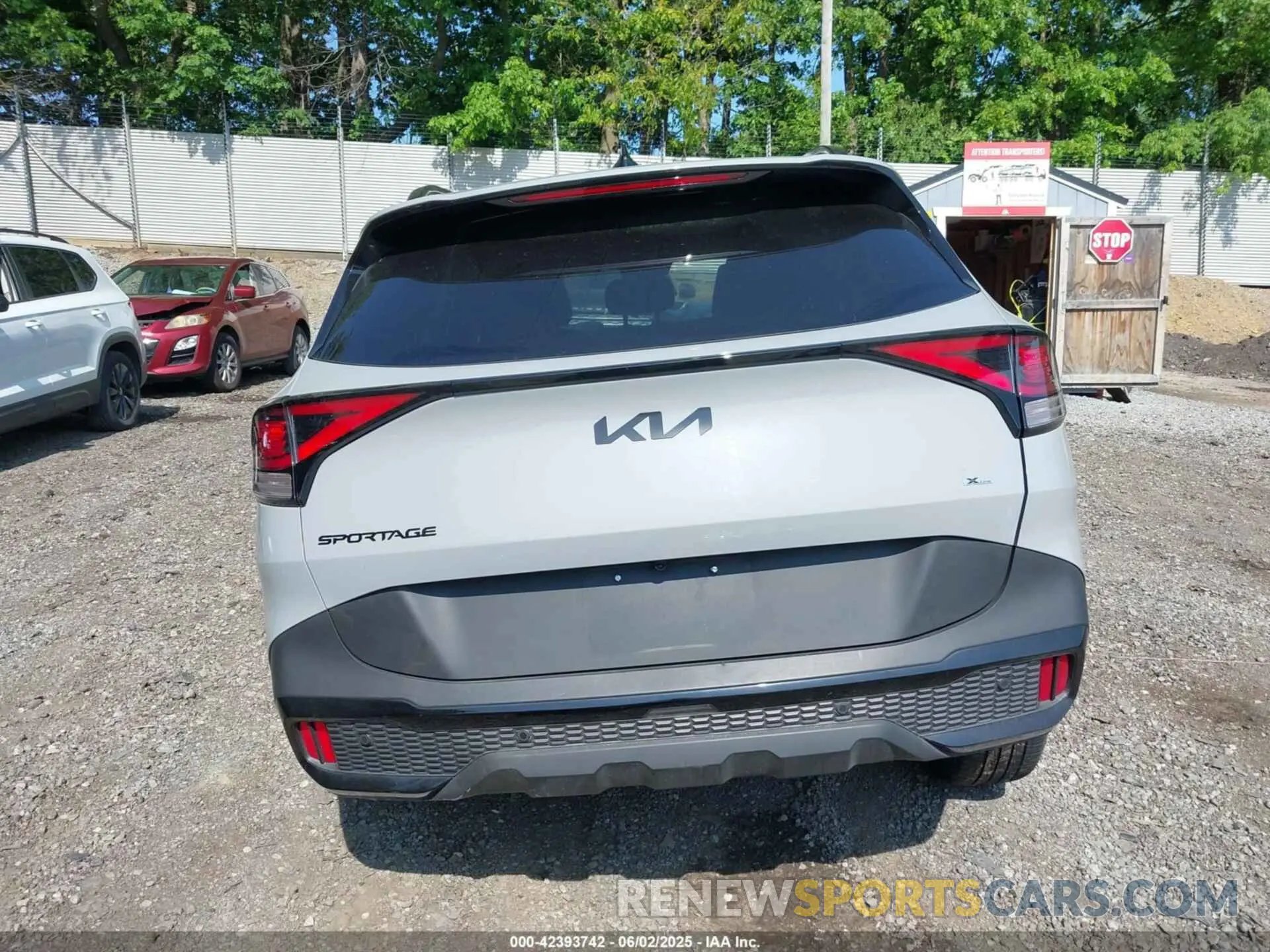 17 Photograph of a damaged car 5XYK6CDF7SG279676 KIA SPORTAGE 2025