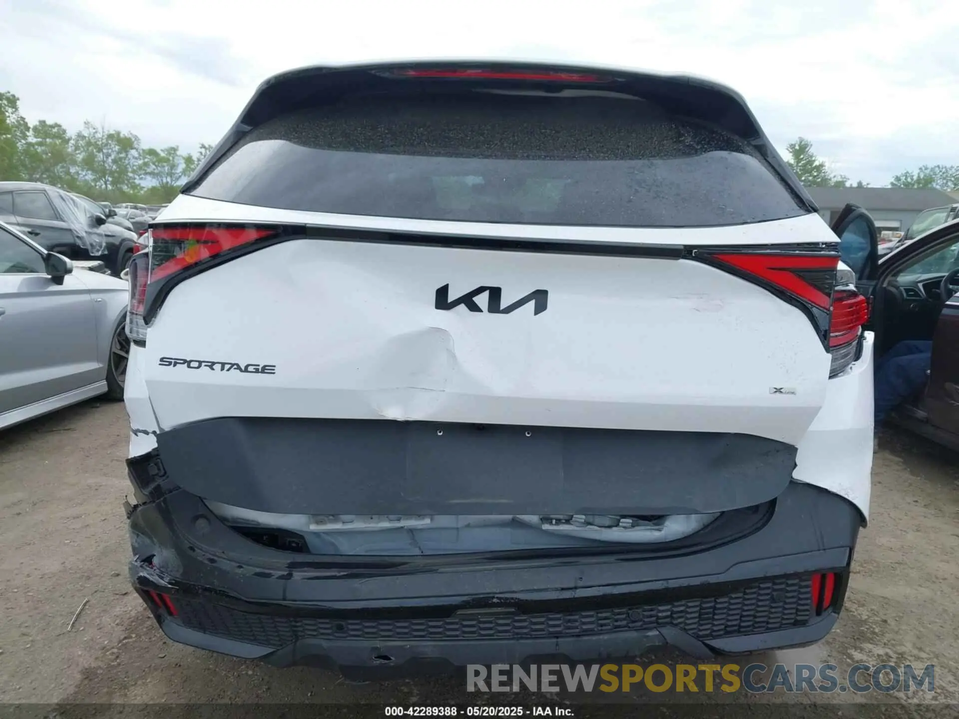 16 Photograph of a damaged car 5XYK6CDF8SG276575 KIA SPORTAGE 2025