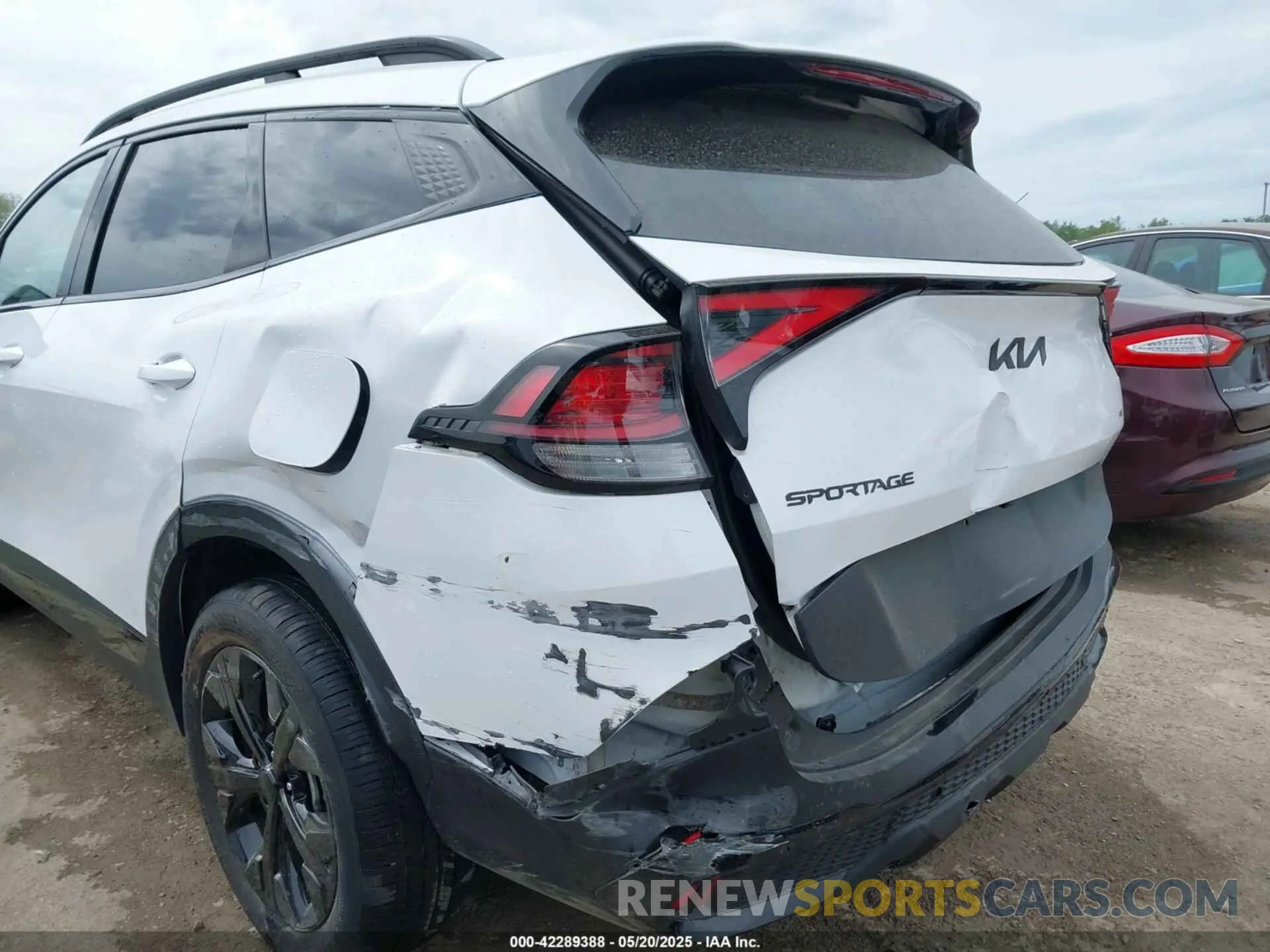6 Photograph of a damaged car 5XYK6CDF8SG276575 KIA SPORTAGE 2025