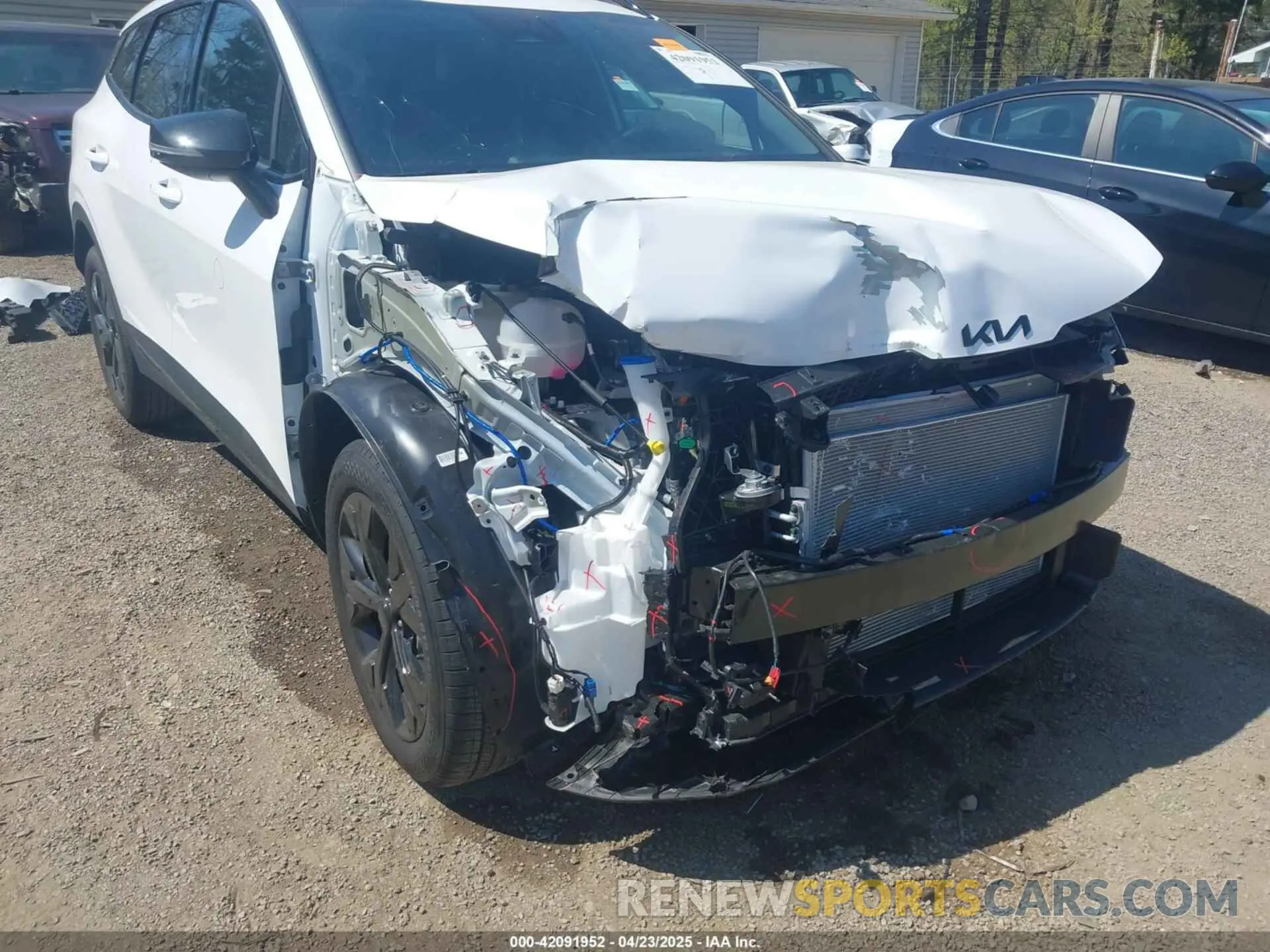 6 Photograph of a damaged car 5XYK6CDF9SG273393 KIA SPORTAGE 2025