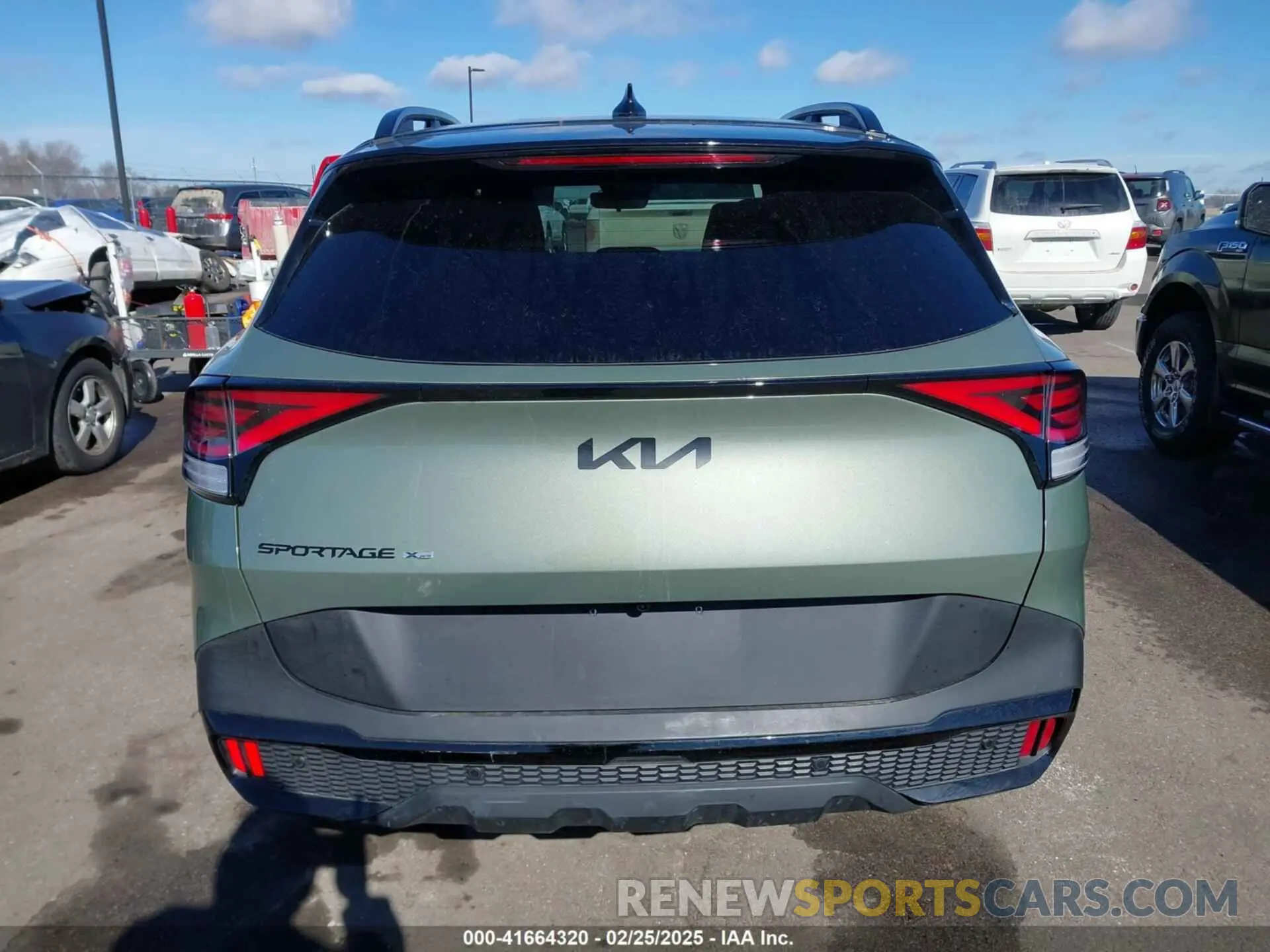 16 Photograph of a damaged car 5XYK7CDF9SG271284 KIA SPORTAGE 2025