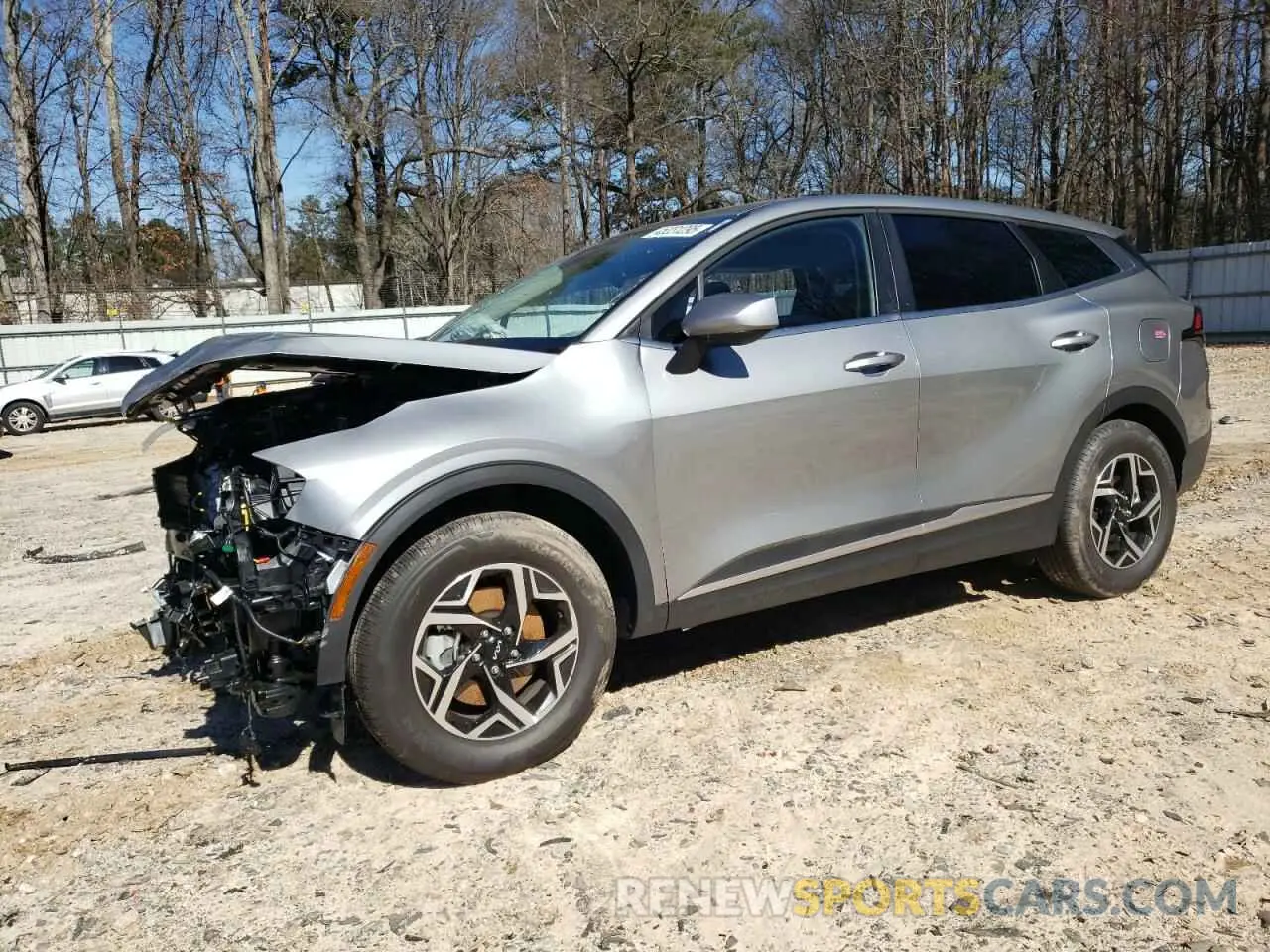 1 Photograph of a damaged car KNDPU3DF8S7340252 KIA SPORTAGE 2025