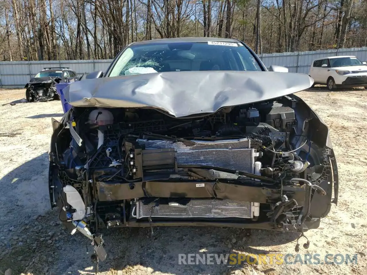 5 Photograph of a damaged car KNDPU3DF8S7340252 KIA SPORTAGE 2025