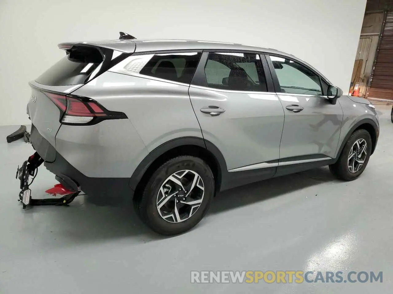 3 Photograph of a damaged car KNDPUCDF3S7371120 KIA SPORTAGE 2025