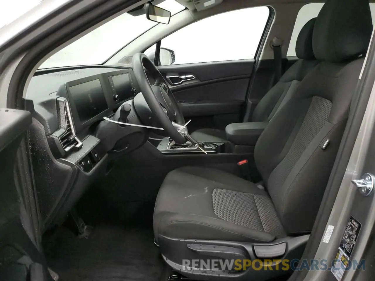 7 Photograph of a damaged car KNDPUCDF3S7371120 KIA SPORTAGE 2025