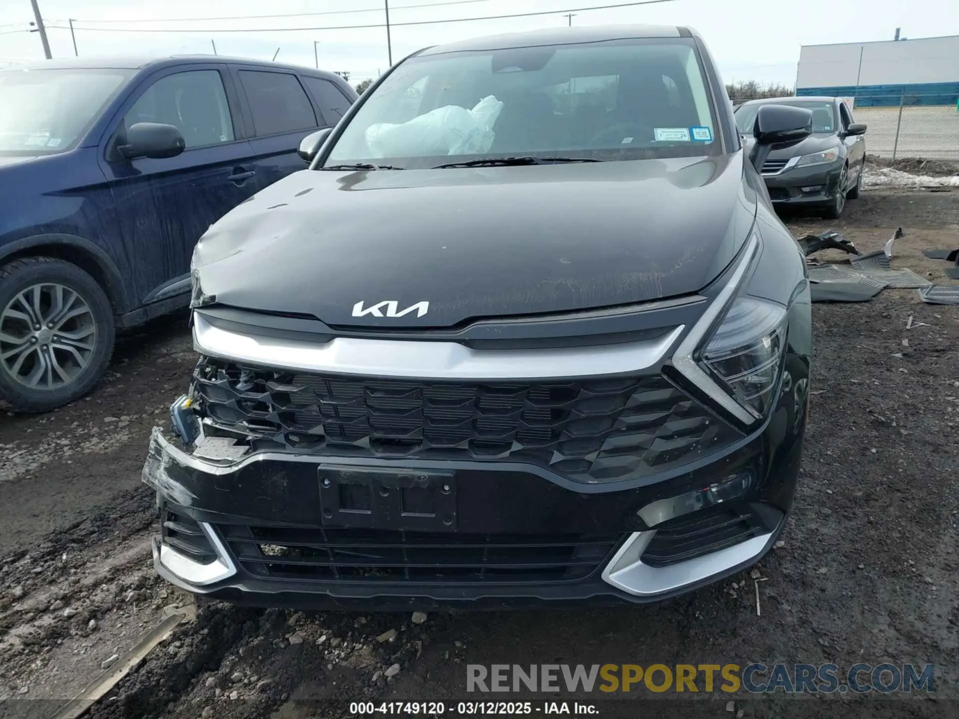 11 Photograph of a damaged car KNDPUCDF6S7347524 KIA SPORTAGE 2025