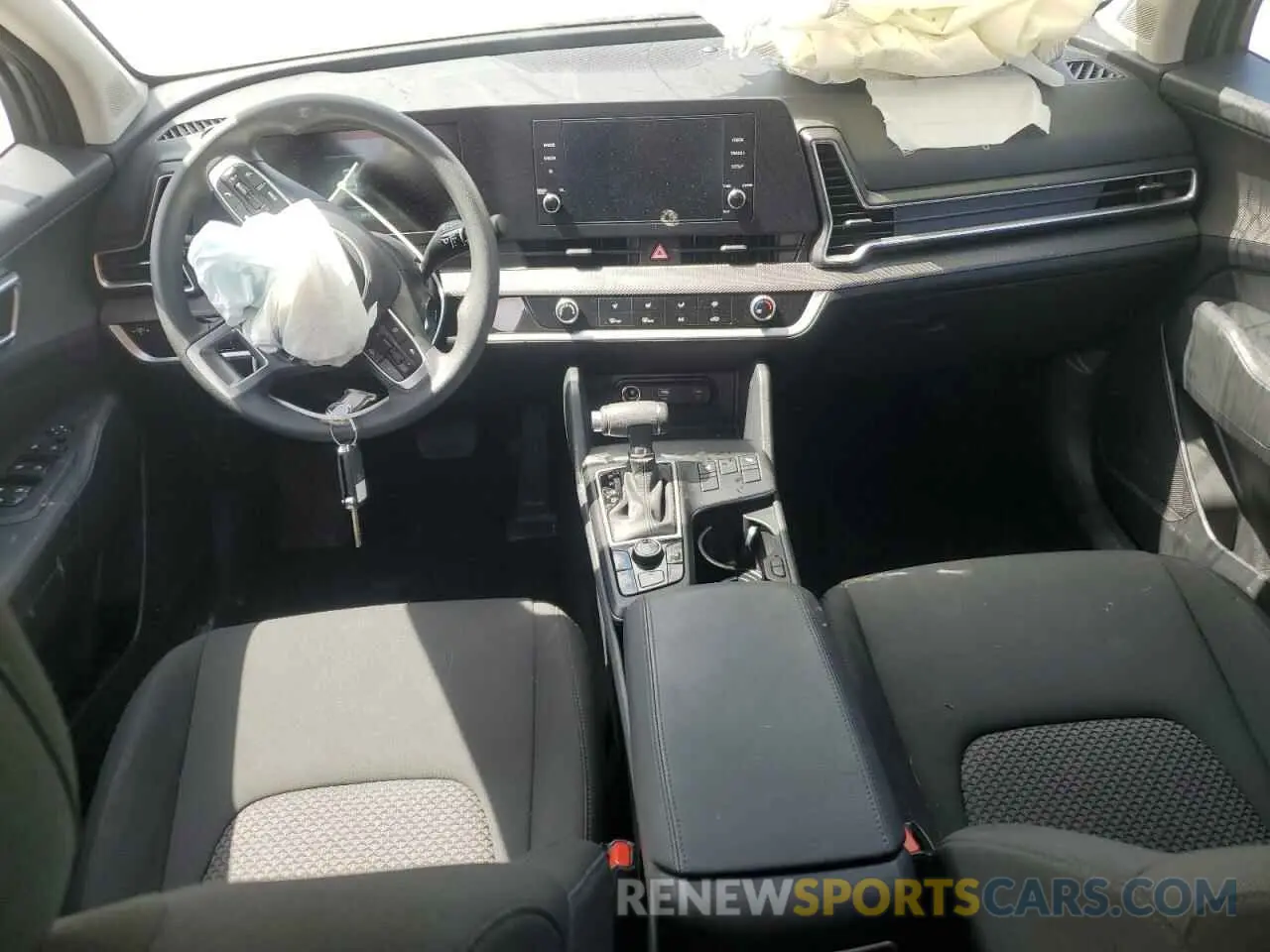 8 Photograph of a damaged car KNDPUCDF6S7352528 KIA SPORTAGE 2025
