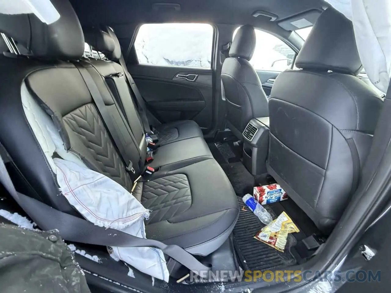10 Photograph of a damaged car KNDPUCDF9S7350014 KIA SPORTAGE 2025