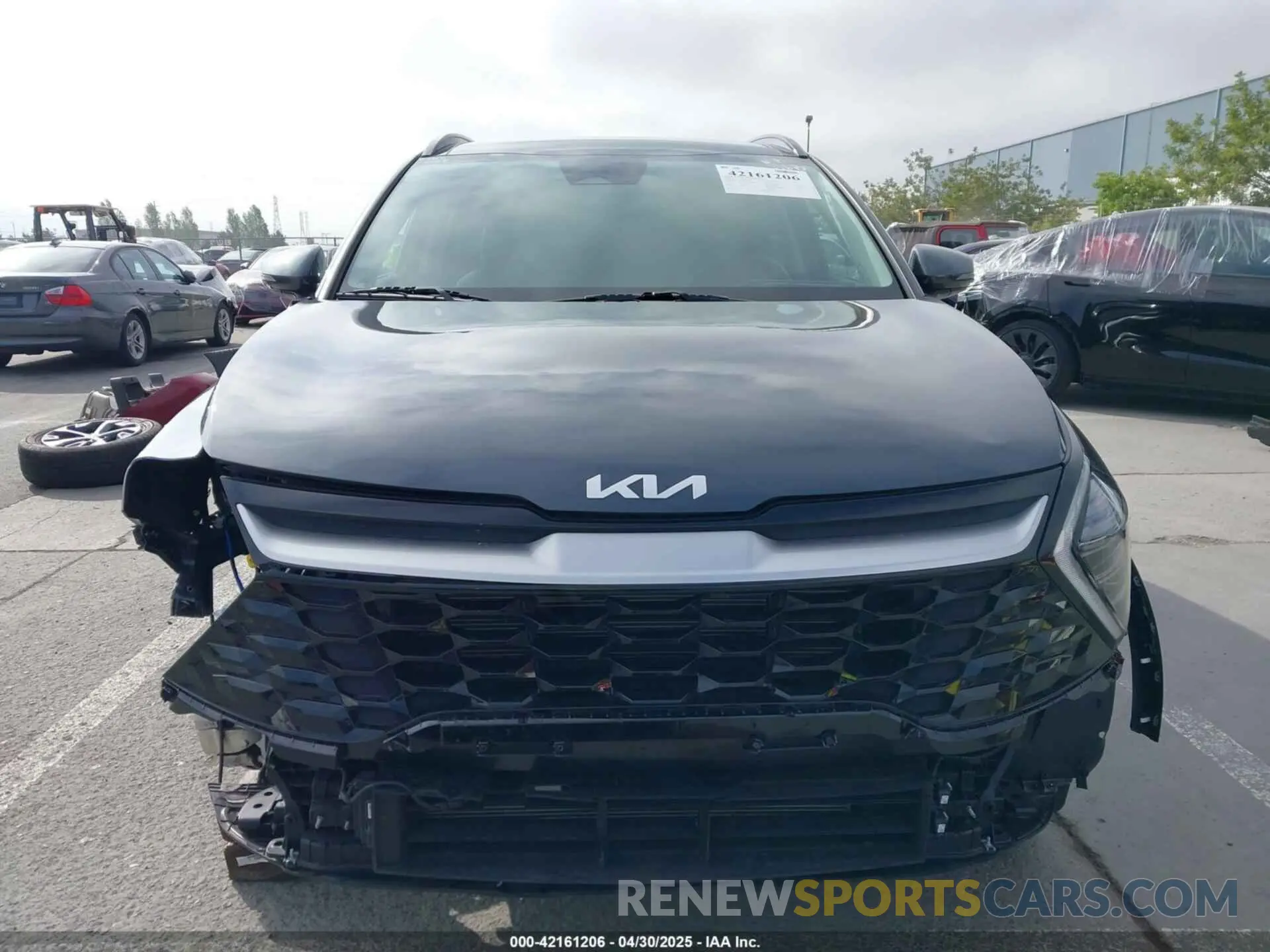13 Photograph of a damaged car KNDPV3DF6S7334544 KIA SPORTAGE 2025