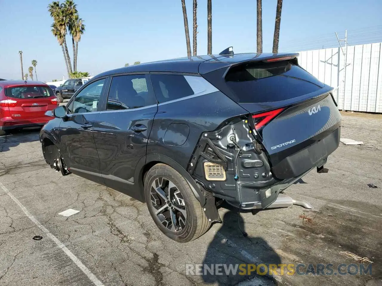 2 Photograph of a damaged car KNDPV3DF6S7372162 KIA SPORTAGE 2025