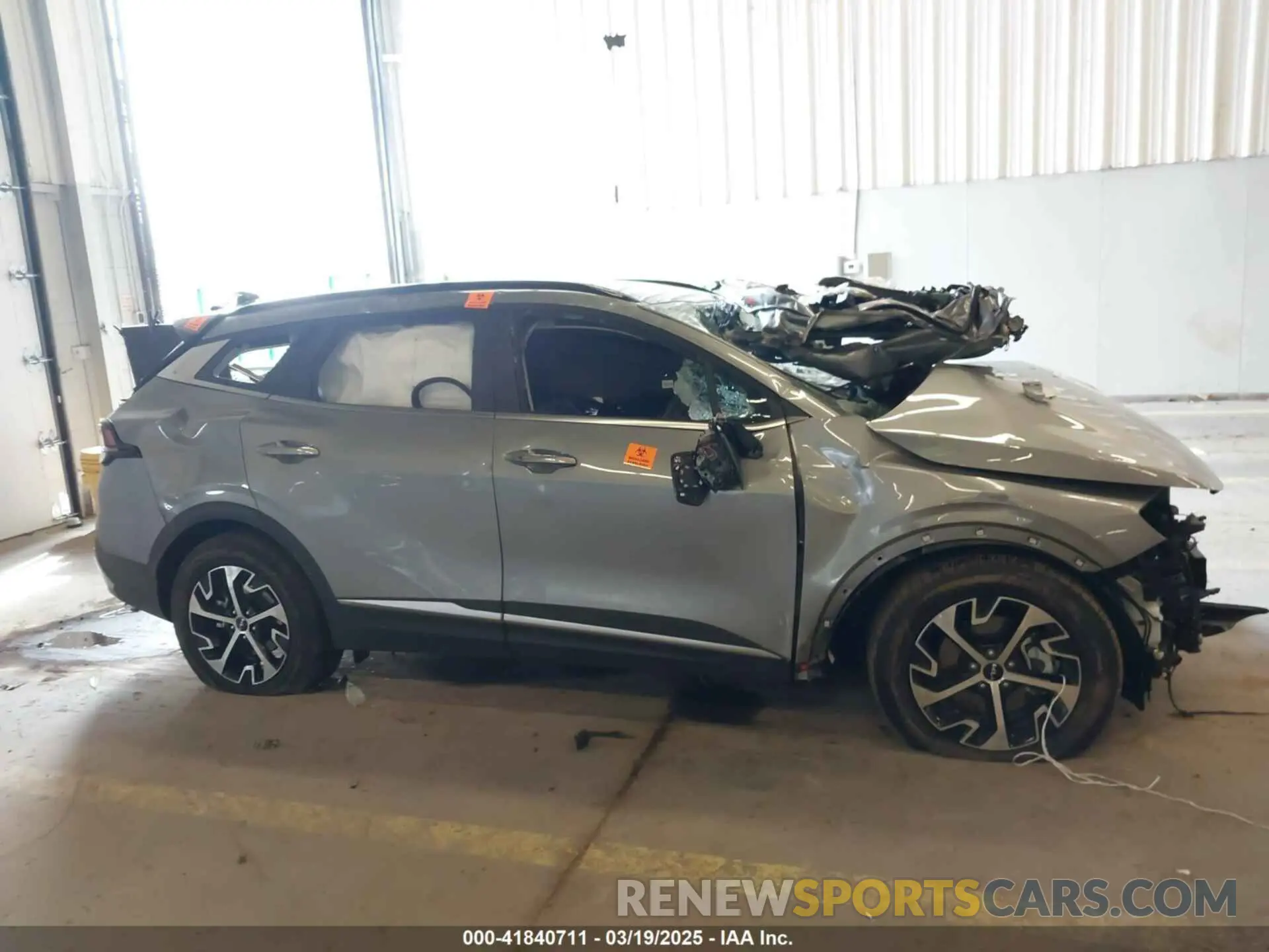 13 Photograph of a damaged car KNDPV3DF7S7334665 KIA SPORTAGE 2025