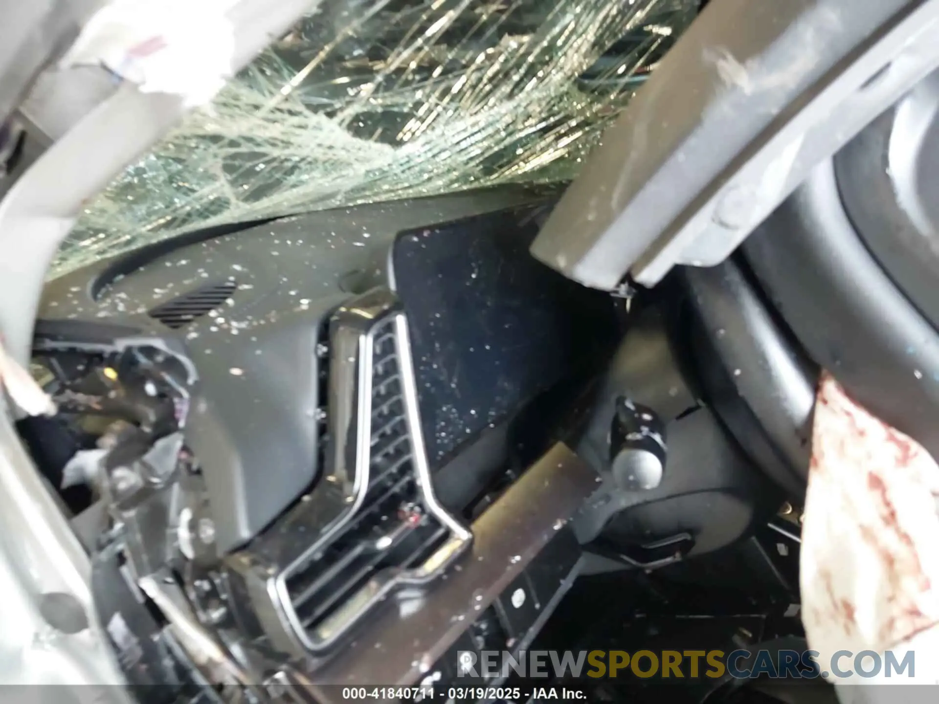 7 Photograph of a damaged car KNDPV3DF7S7334665 KIA SPORTAGE 2025