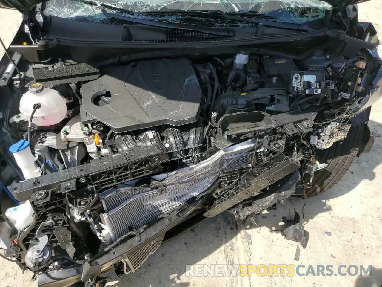 13 Photograph of a damaged car KNDPV3DF8S7345951 KIA SPORTAGE 2025