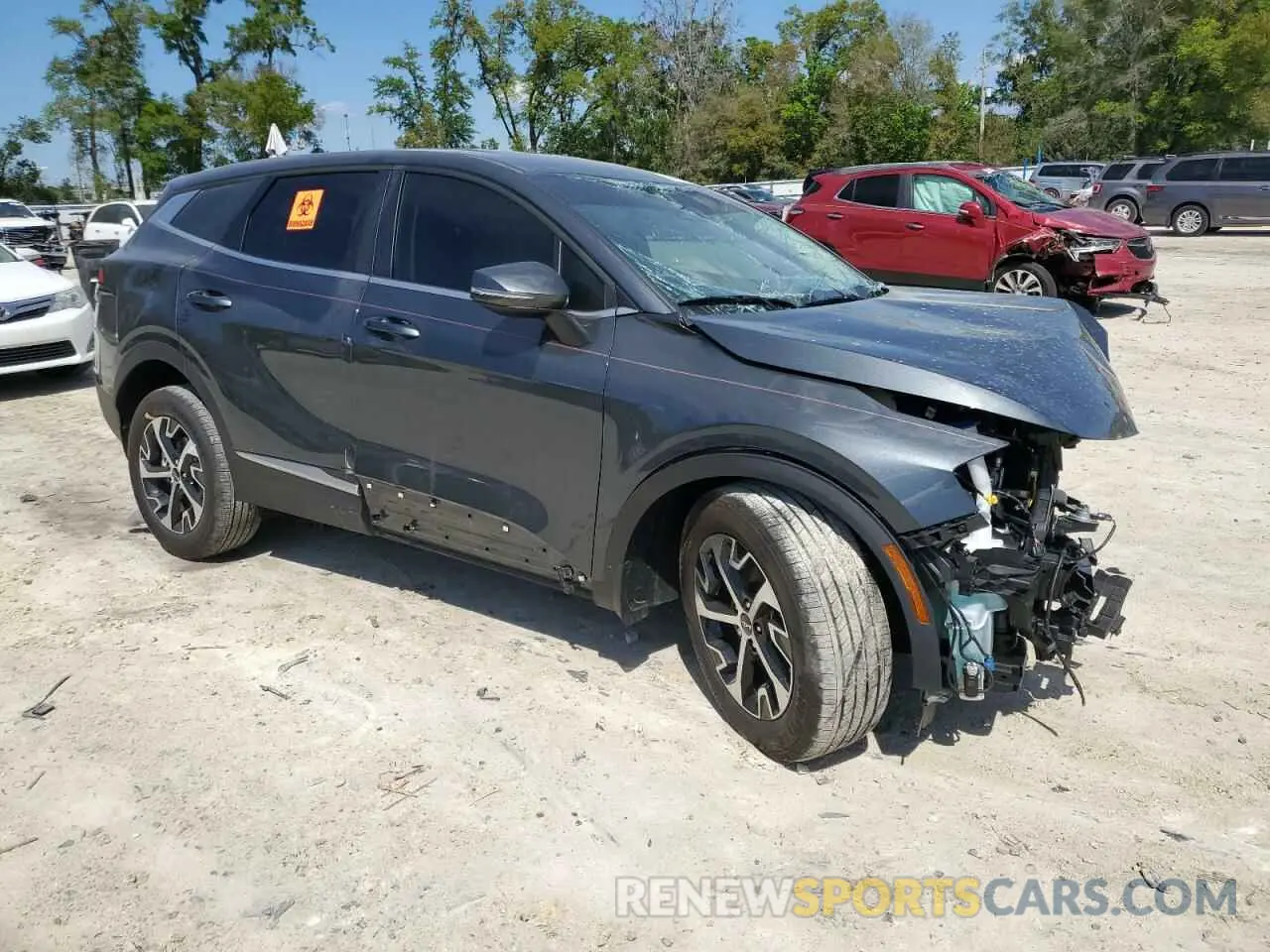 4 Photograph of a damaged car KNDPV3DF8S7345951 KIA SPORTAGE 2025
