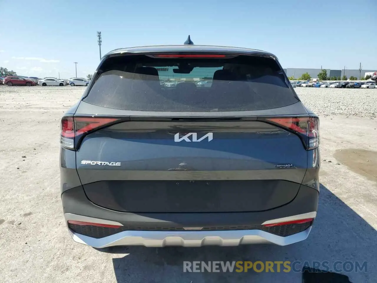 6 Photograph of a damaged car KNDPV3DFXS7372438 KIA SPORTAGE 2025