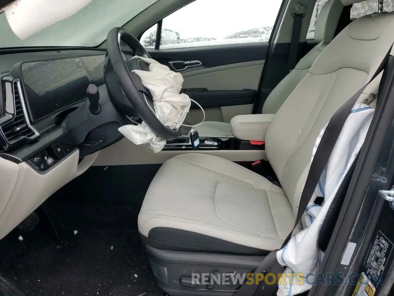 7 Photograph of a damaged car KNDPVCDF6S7333961 KIA SPORTAGE 2025