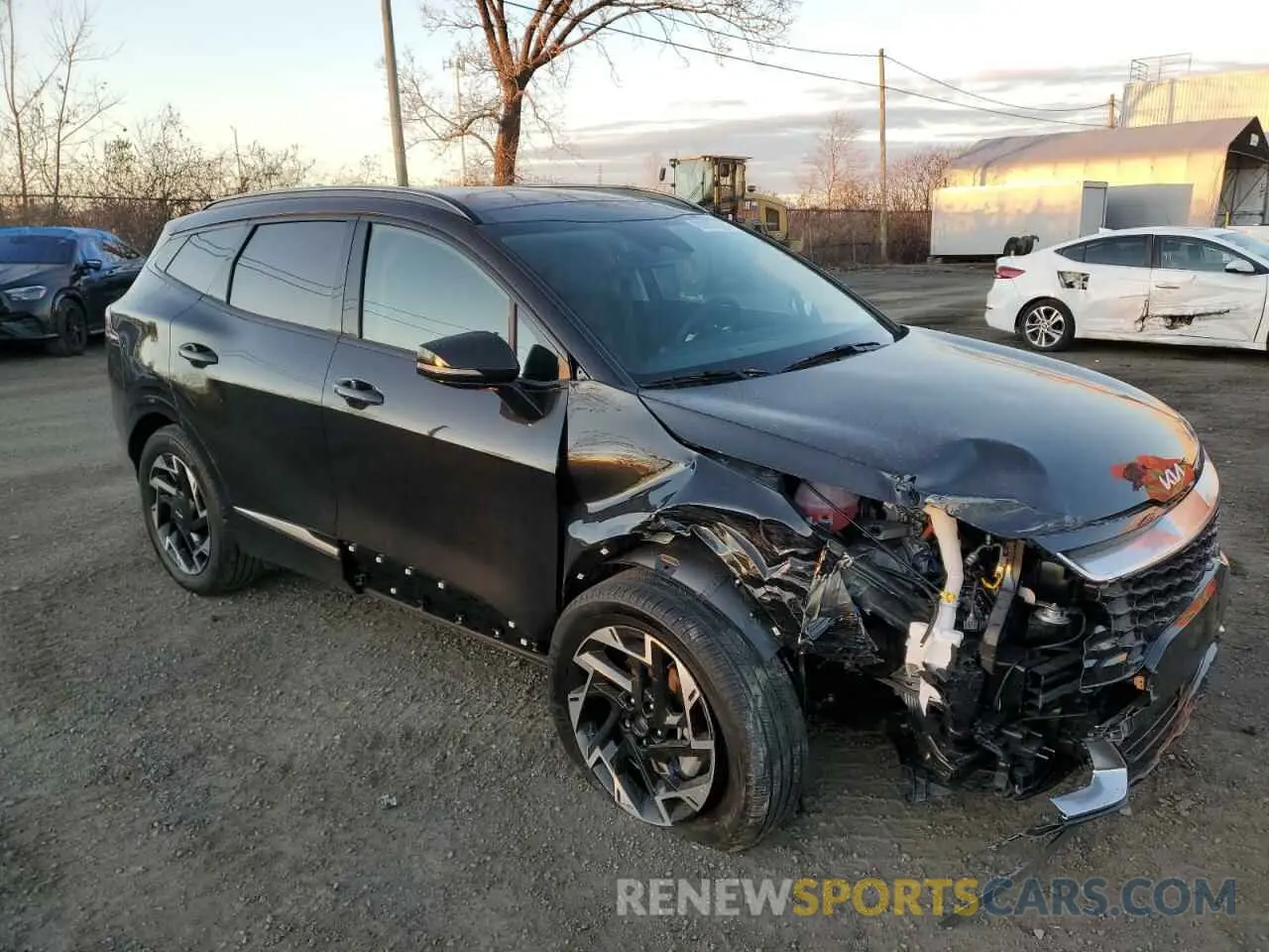 4 Photograph of a damaged car KNDPVCDFXS7339973 KIA SPORTAGE 2025