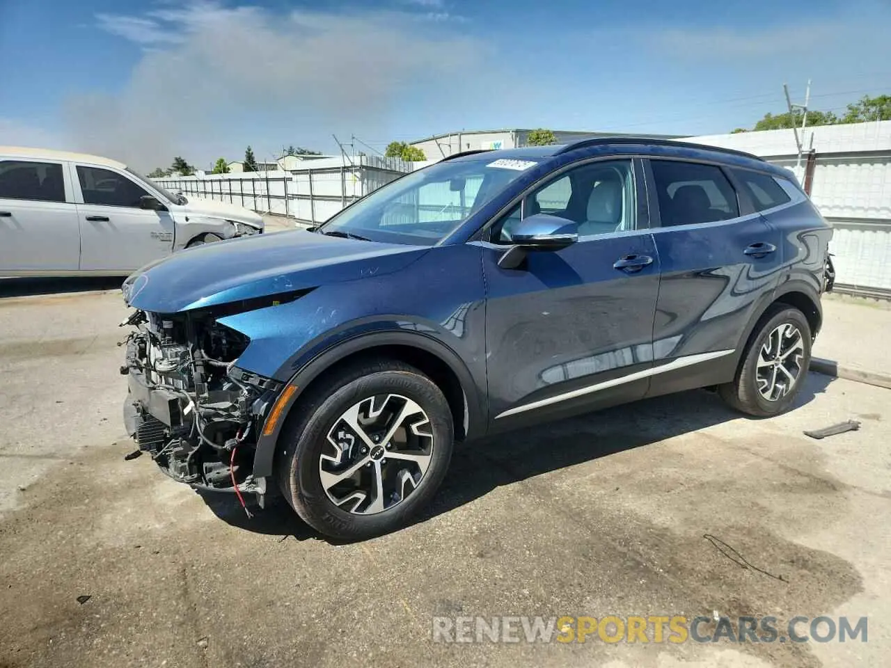 1 Photograph of a damaged car KNDPVCDG4S7179372 KIA SPORTAGE 2025