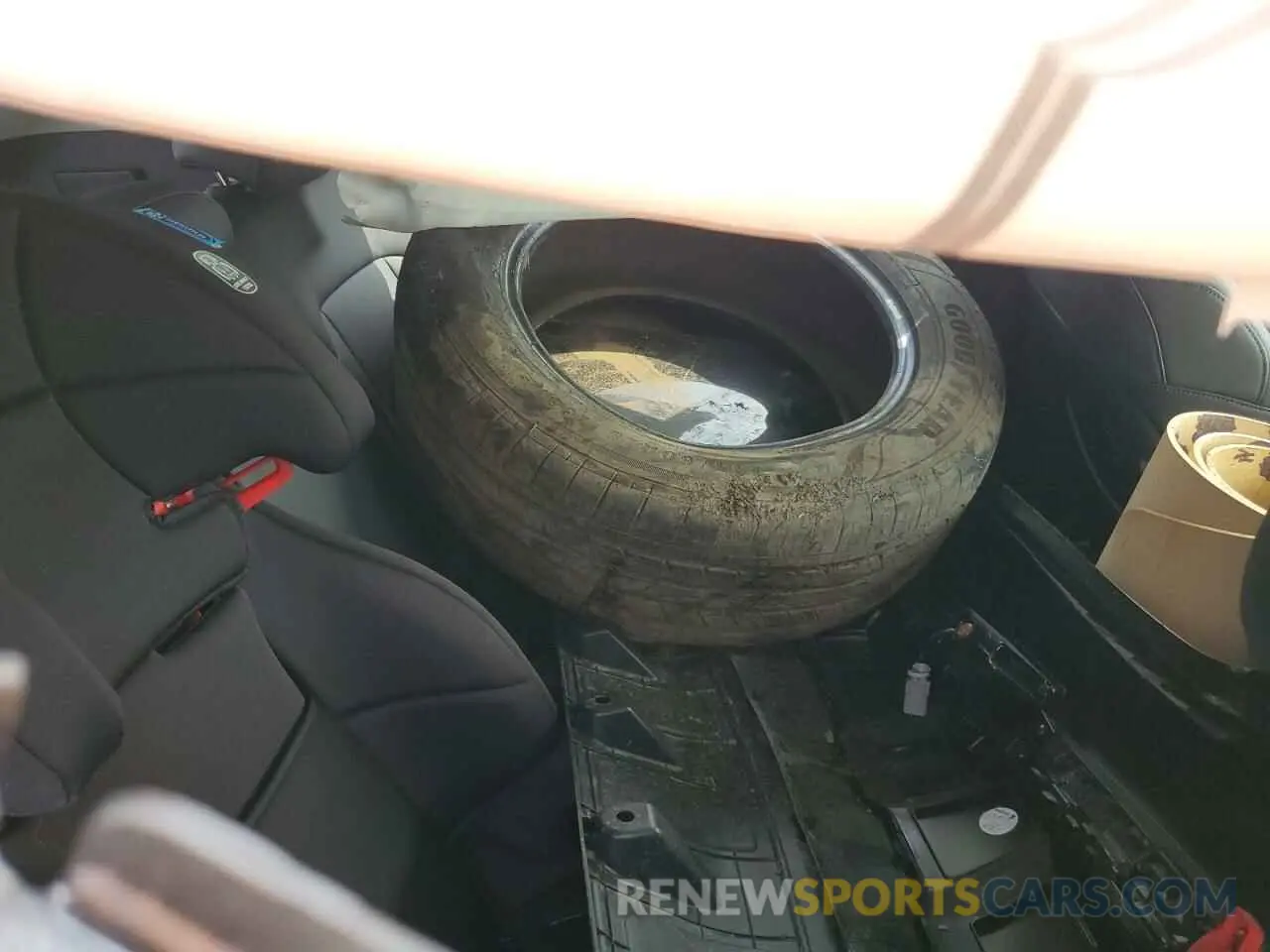 11 Photograph of a damaged car KNDPVCDG7S7212560 KIA SPORTAGE 2025