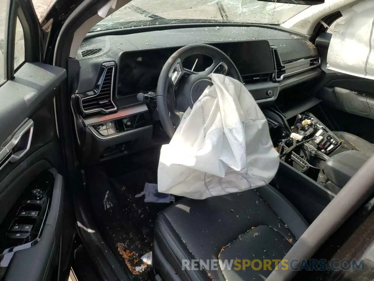 8 Photograph of a damaged car KNDPVCDG7S7212560 KIA SPORTAGE 2025