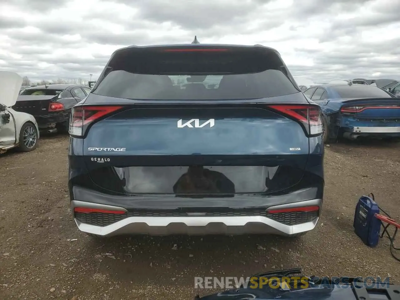 6 Photograph of a damaged car KNDPXCDG3S7200335 KIA SPORTAGE 2025