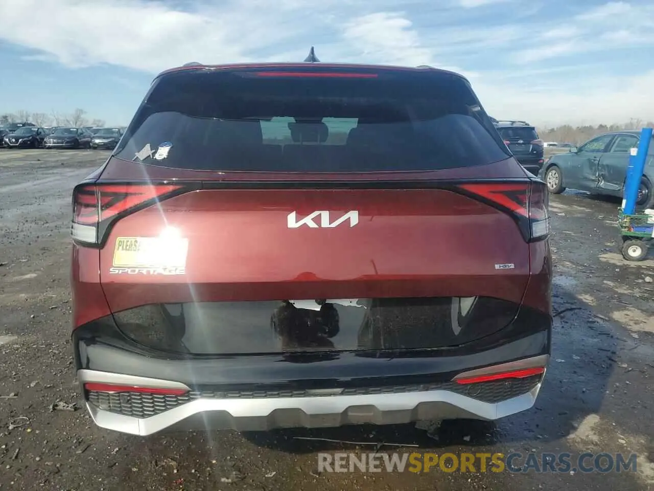 6 Photograph of a damaged car KNDPXCDGXS7206326 KIA SPORTAGE 2025