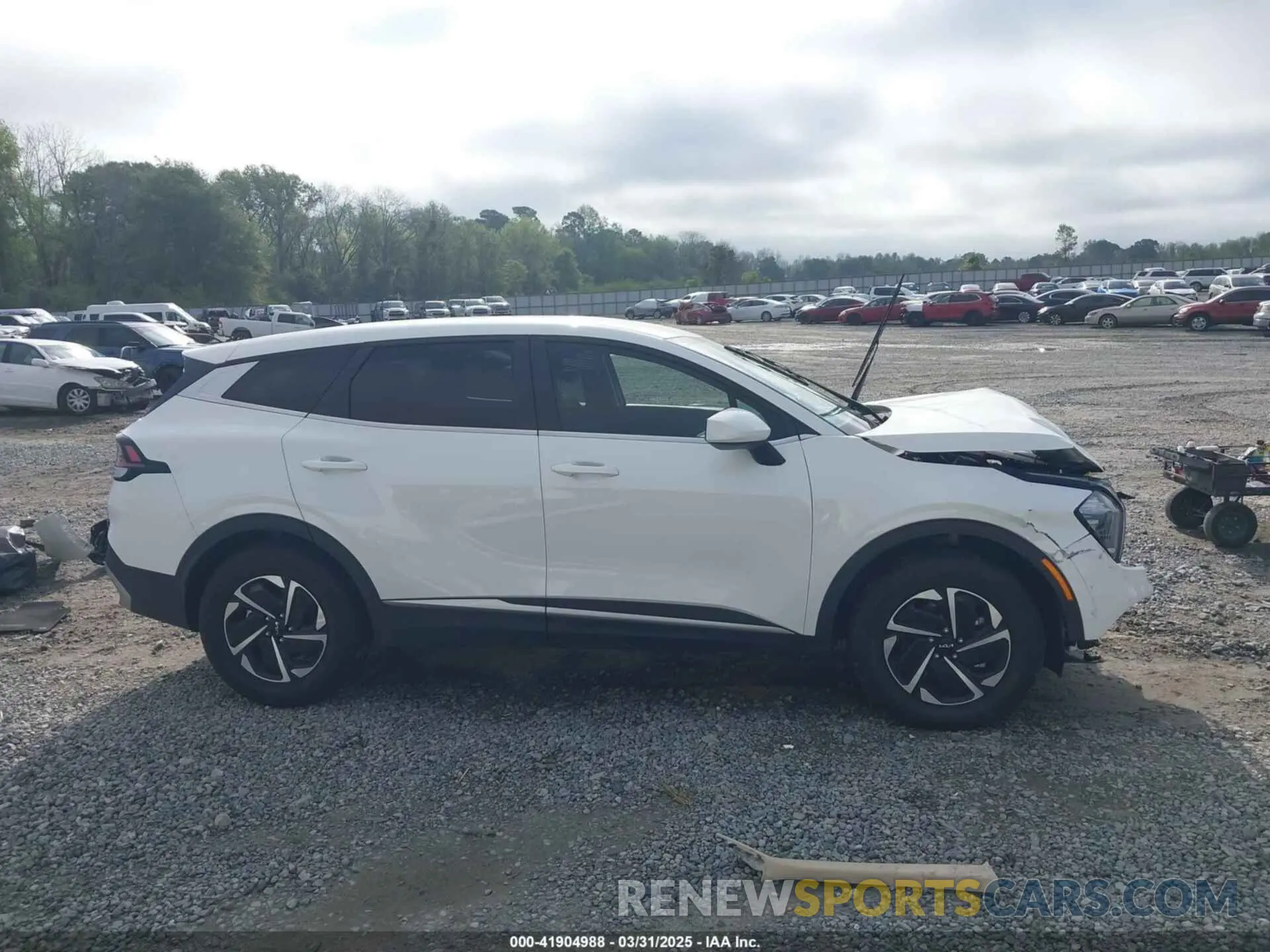 14 Photograph of a damaged car KNDPU3AG0P7091630 KIA SPORTAGE HYBRID 2023