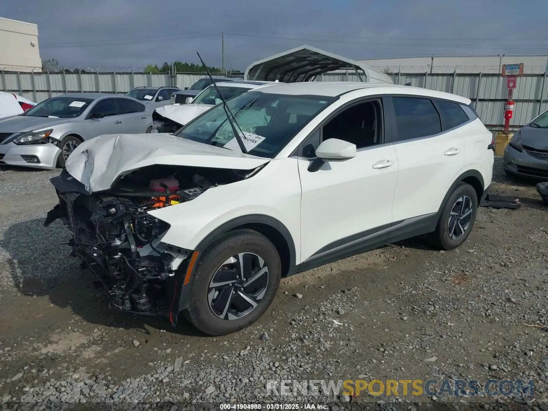 2 Photograph of a damaged car KNDPU3AG0P7091630 KIA SPORTAGE HYBRID 2023