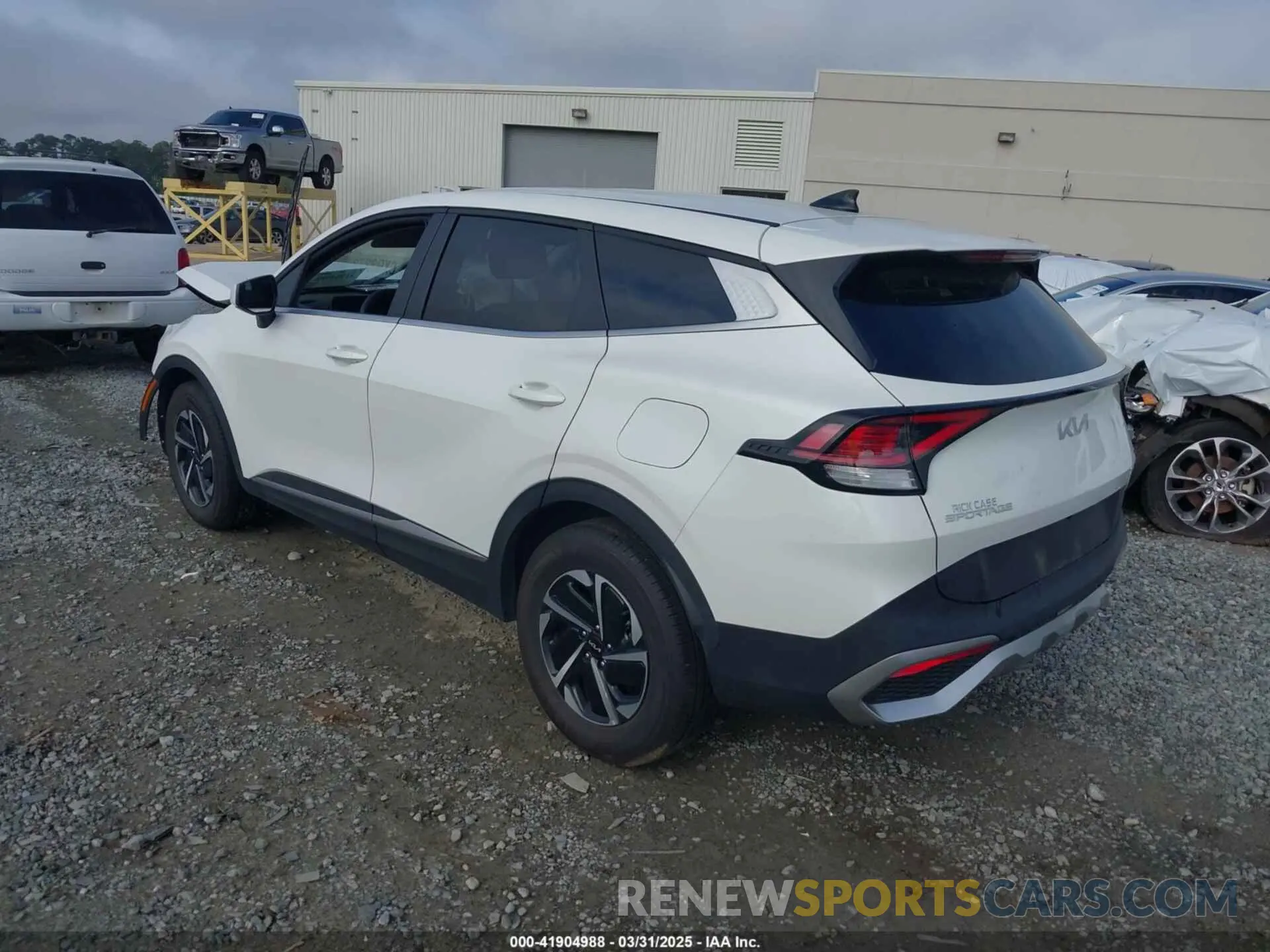 3 Photograph of a damaged car KNDPU3AG0P7091630 KIA SPORTAGE HYBRID 2023