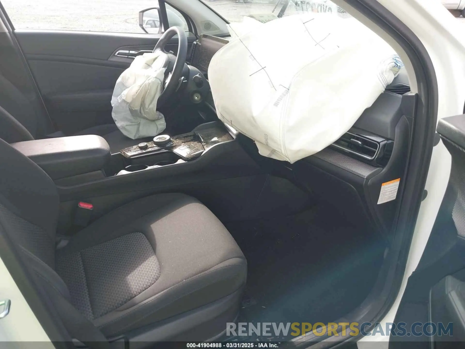 5 Photograph of a damaged car KNDPU3AG0P7091630 KIA SPORTAGE HYBRID 2023