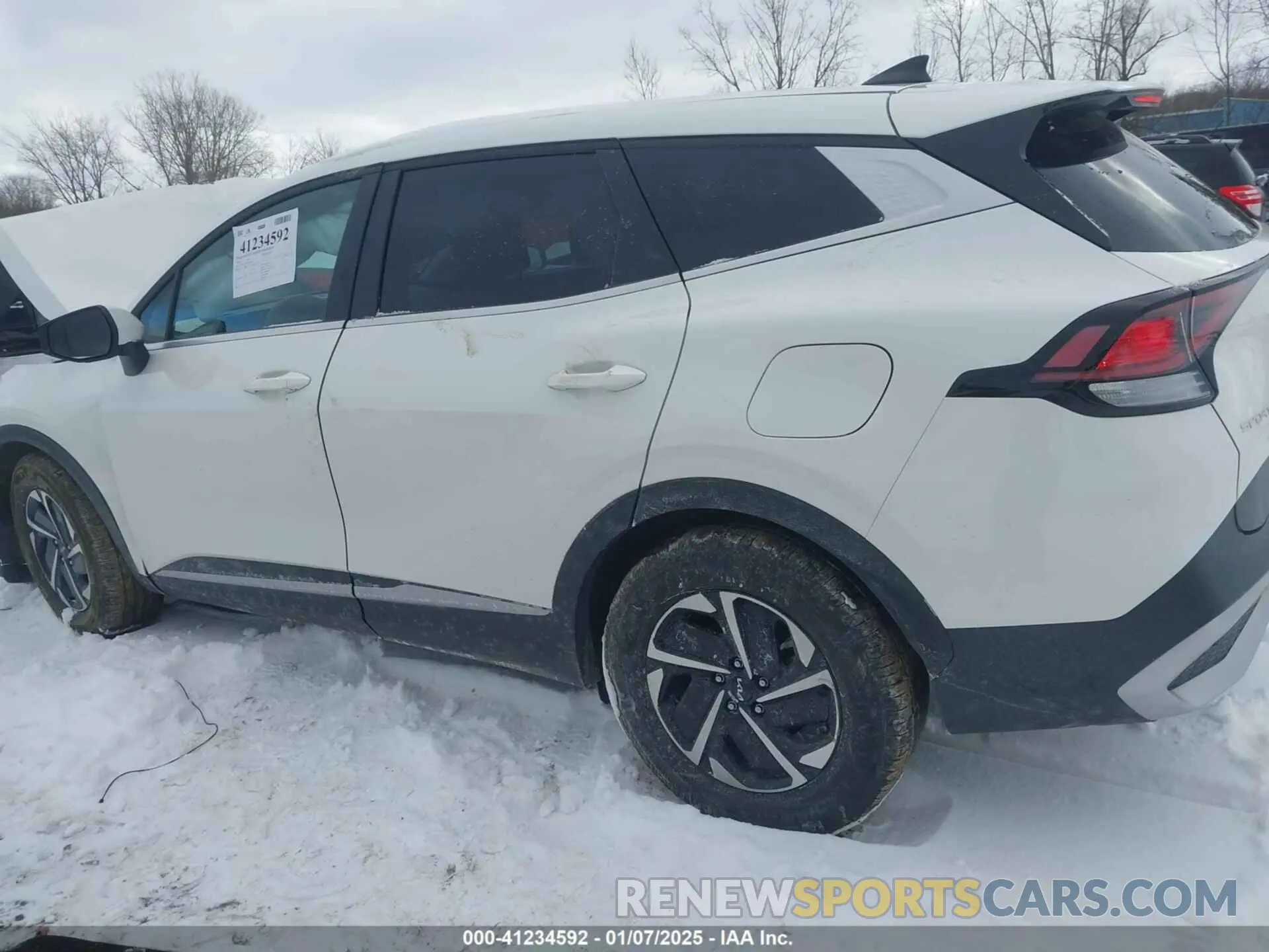 14 Photograph of a damaged car KNDPUCAG0P7103999 KIA SPORTAGE HYBRID 2023