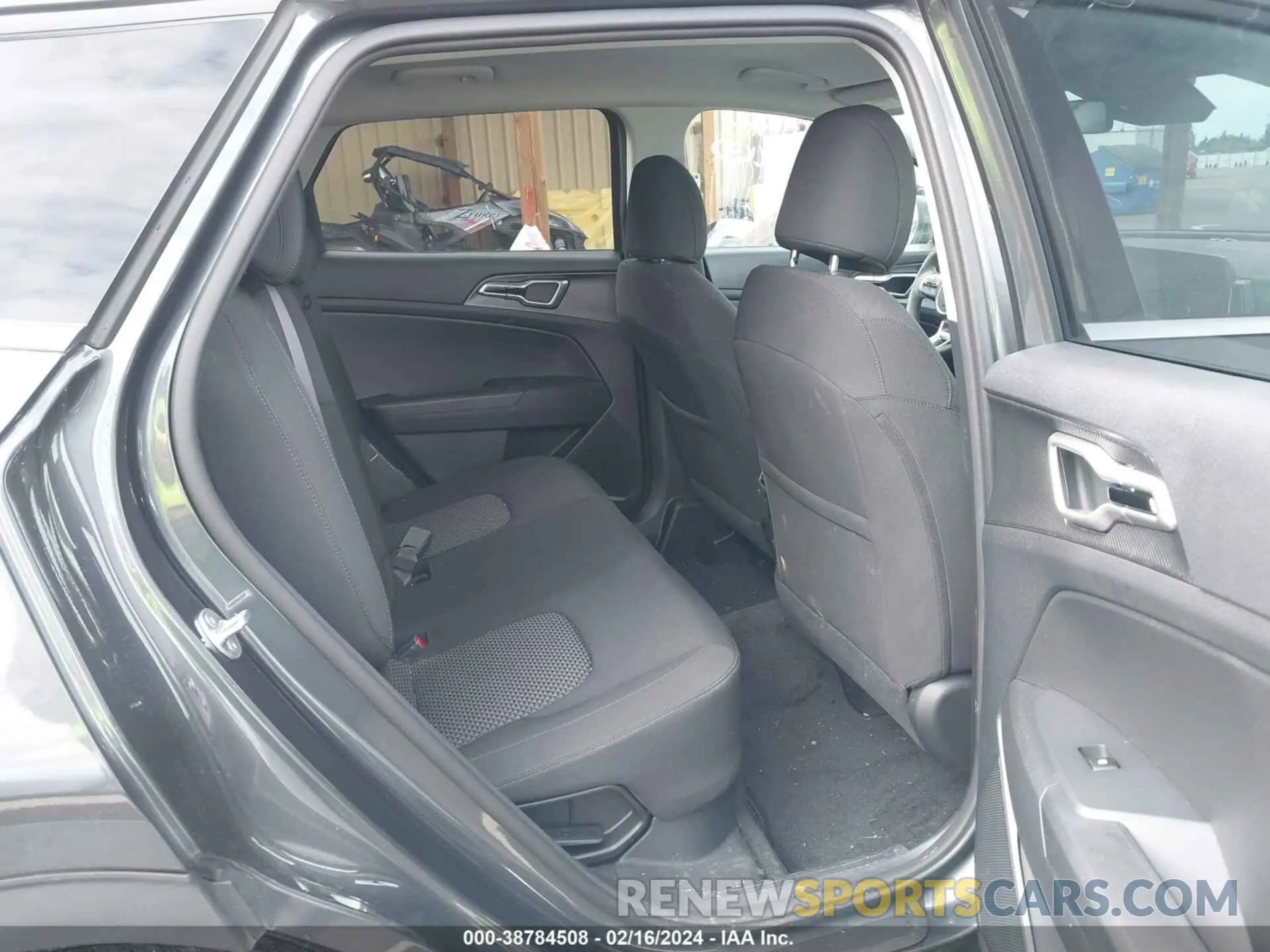 8 Photograph of a damaged car KNDPUCAG1P7113974 KIA SPORTAGE HYBRID 2023
