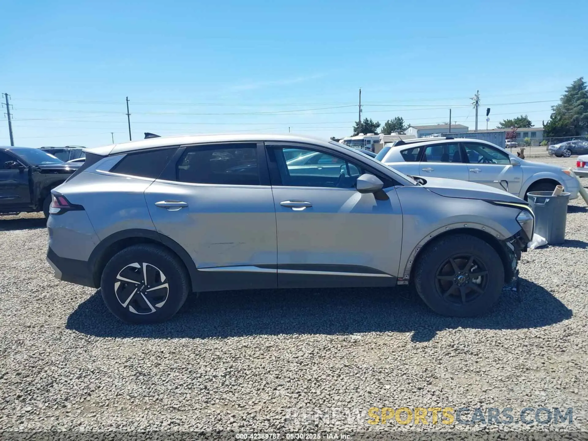 13 Photograph of a damaged car KNDPUCAG2P7014953 KIA SPORTAGE HYBRID 2023