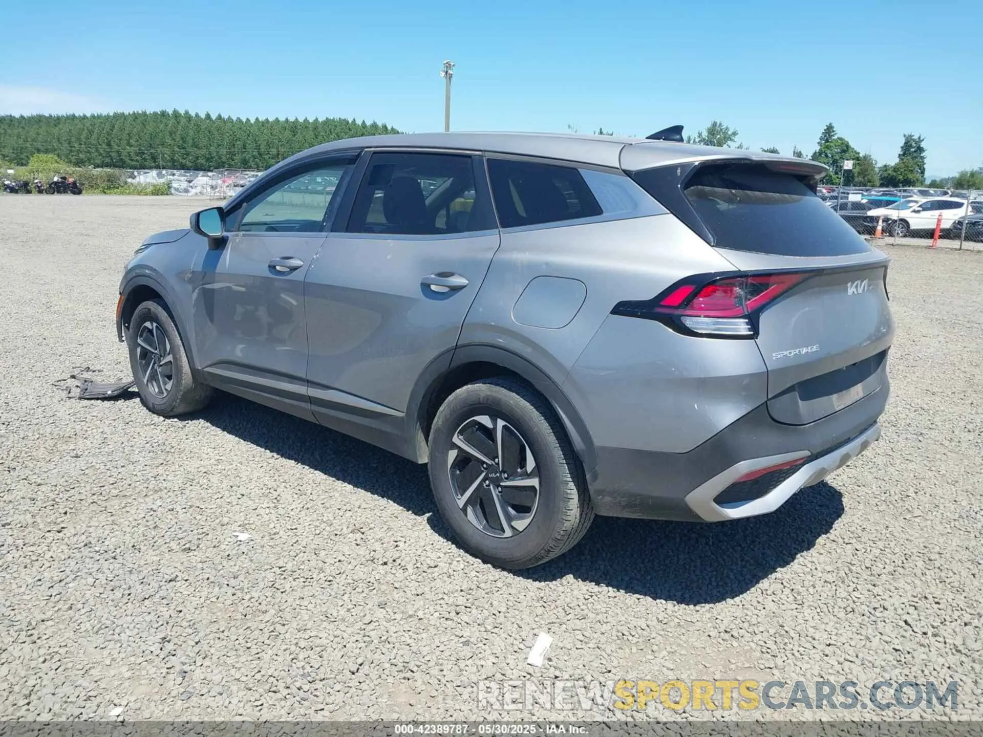3 Photograph of a damaged car KNDPUCAG2P7014953 KIA SPORTAGE HYBRID 2023