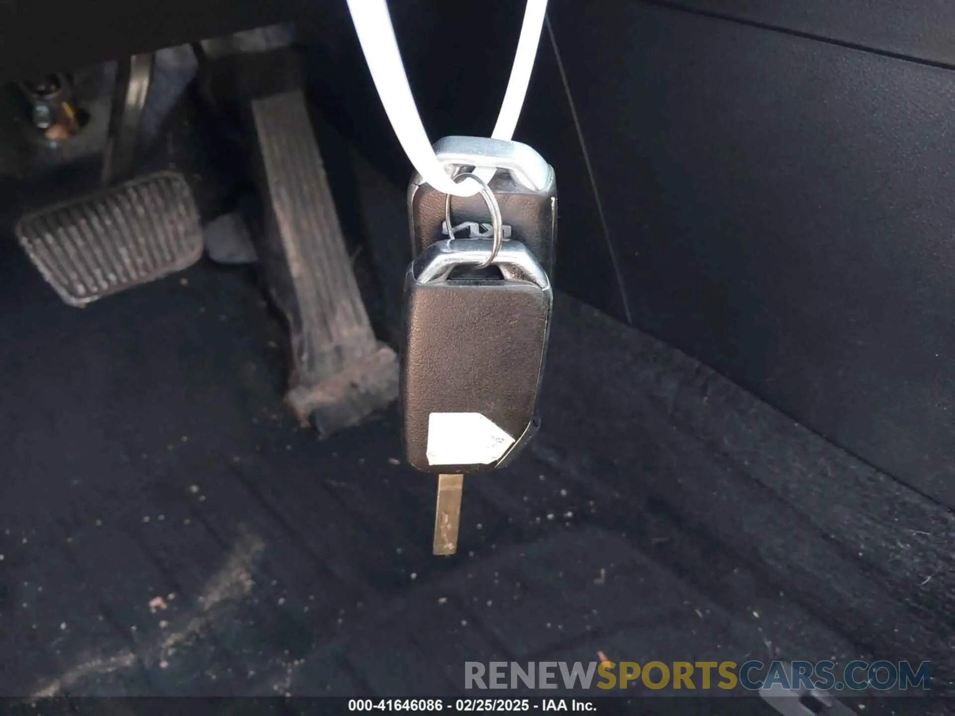11 Photograph of a damaged car KNDPUCAG4P7039689 KIA SPORTAGE HYBRID 2023