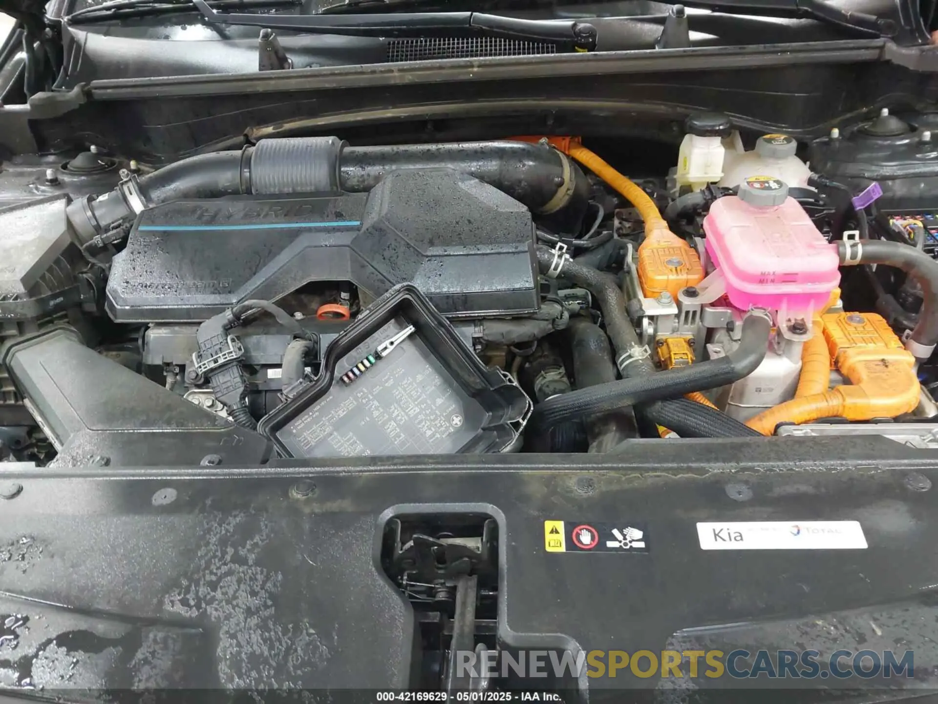 10 Photograph of a damaged car KNDPUCAG7P7015662 KIA SPORTAGE HYBRID 2023
