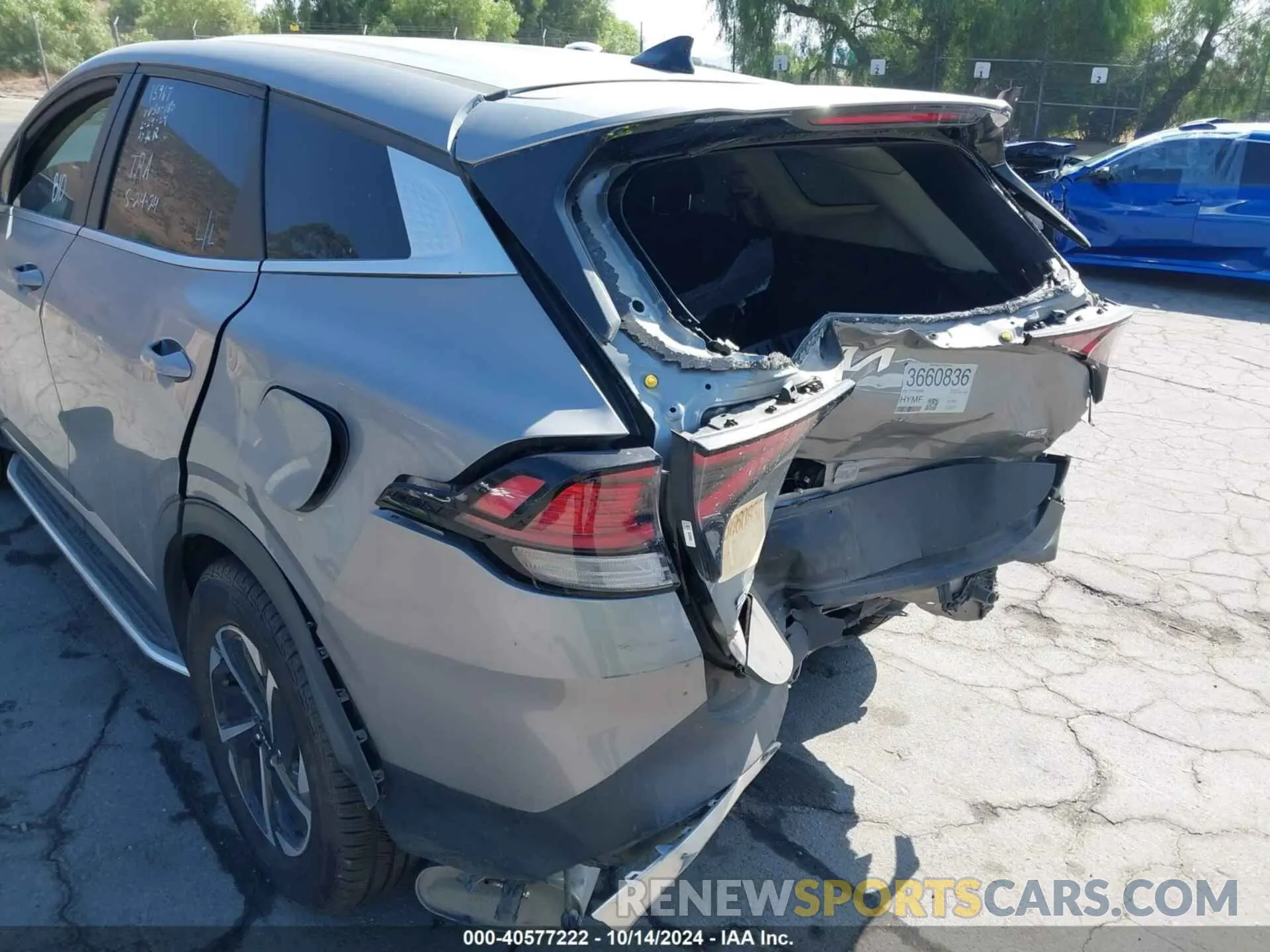 15 Photograph of a damaged car KNDPUCAG7P7016696 KIA SPORTAGE HYBRID 2023