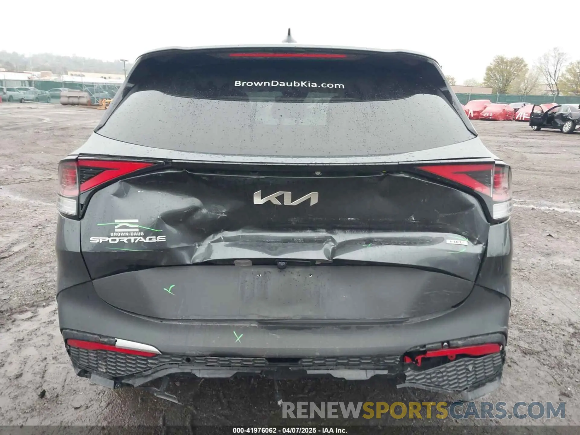 6 Photograph of a damaged car KNDPUCAG7P7029562 KIA SPORTAGE HYBRID 2023