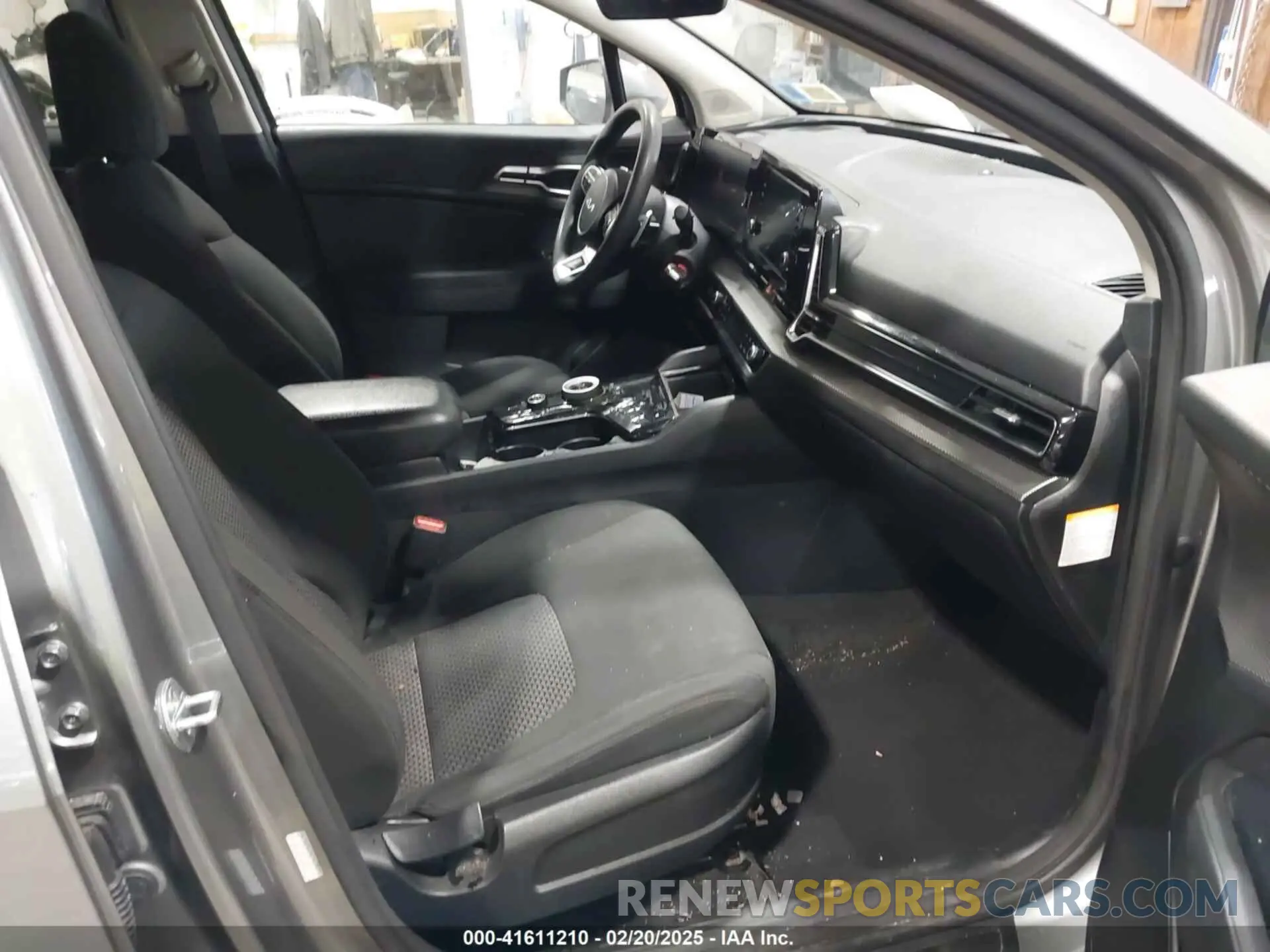 5 Photograph of a damaged car KNDPUCAG7P7039959 KIA SPORTAGE HYBRID 2023