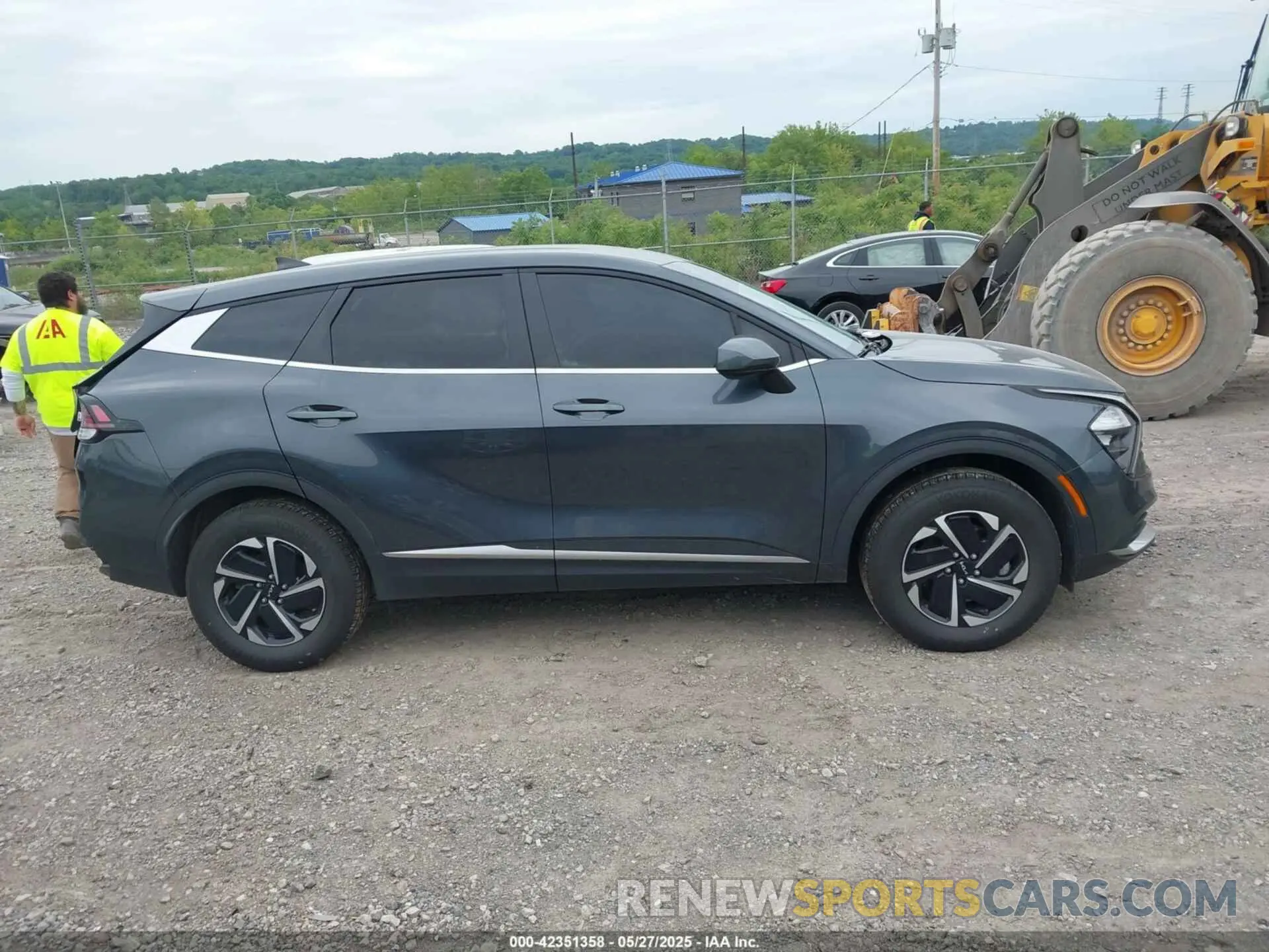 13 Photograph of a damaged car KNDPUCAG7P7087123 KIA SPORTAGE HYBRID 2023