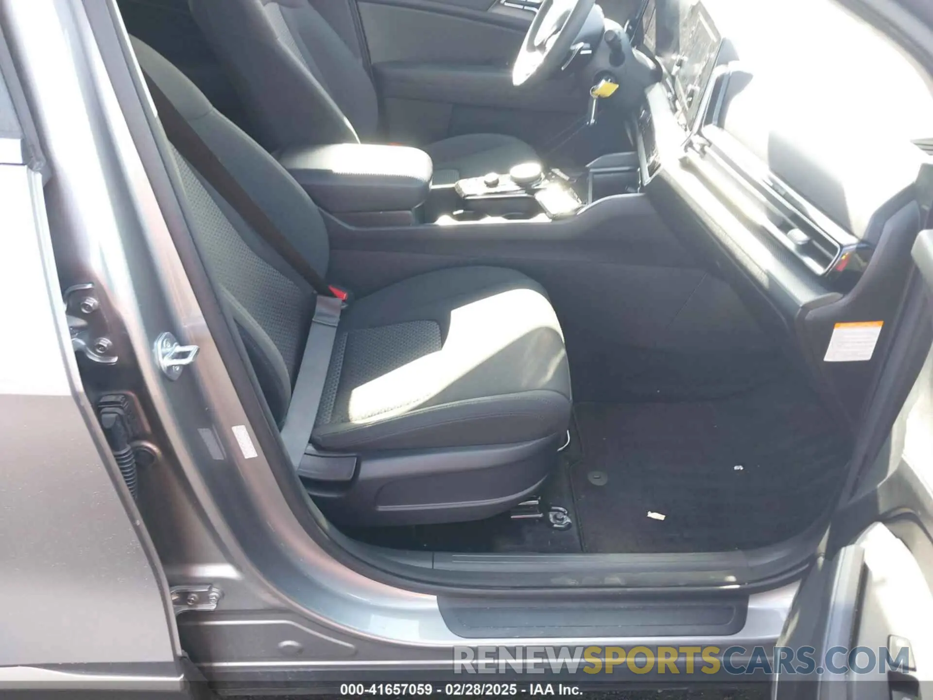 5 Photograph of a damaged car KNDPUCAG7P7096193 KIA SPORTAGE HYBRID 2023