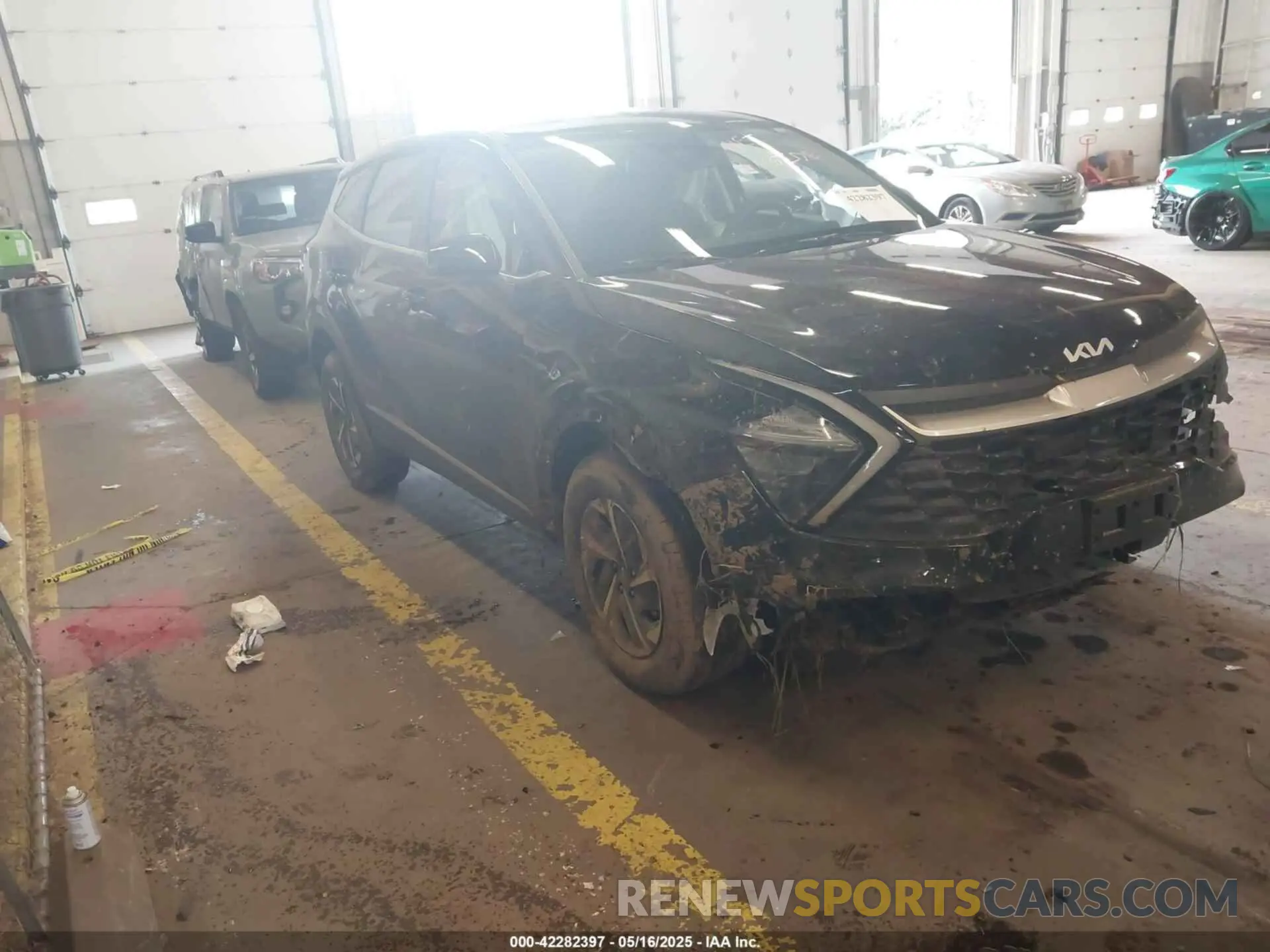 1 Photograph of a damaged car KNDPUCAG7P7116619 KIA SPORTAGE HYBRID 2023