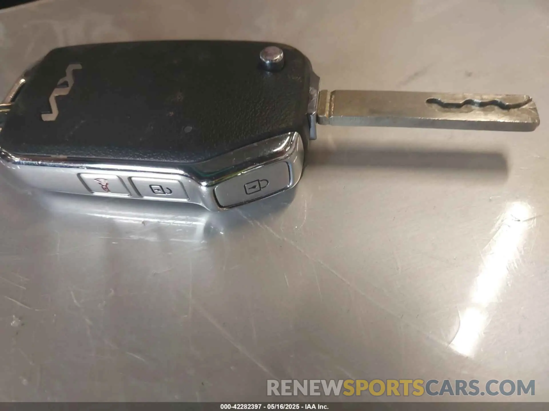 11 Photograph of a damaged car KNDPUCAG7P7116619 KIA SPORTAGE HYBRID 2023