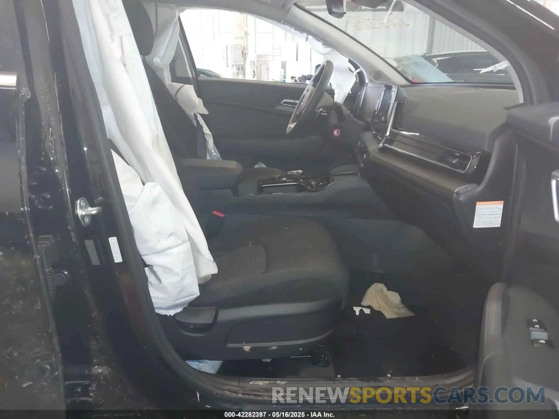 5 Photograph of a damaged car KNDPUCAG7P7116619 KIA SPORTAGE HYBRID 2023