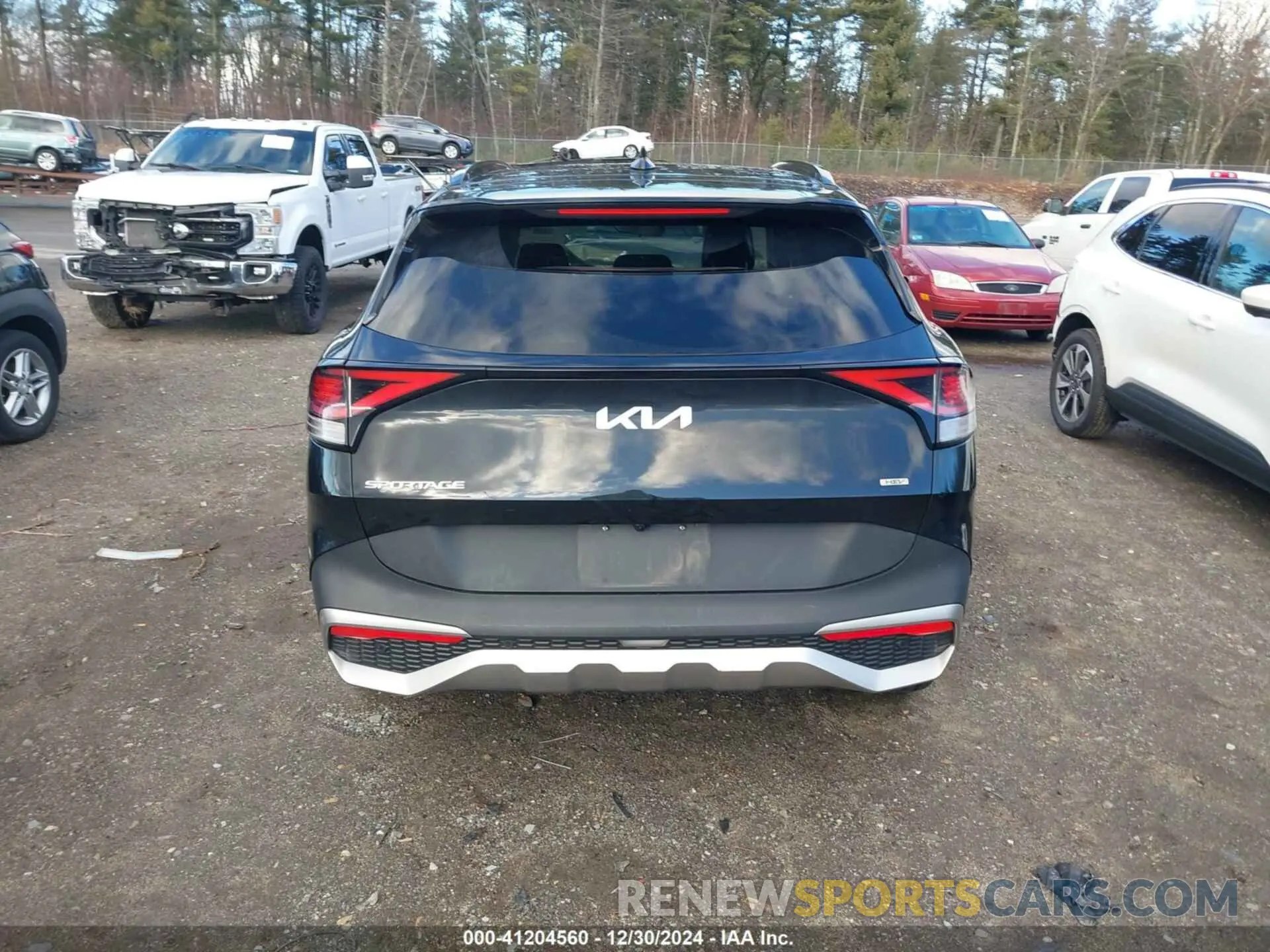 16 Photograph of a damaged car KNDPVCAG0P7056552 KIA SPORTAGE HYBRID 2023