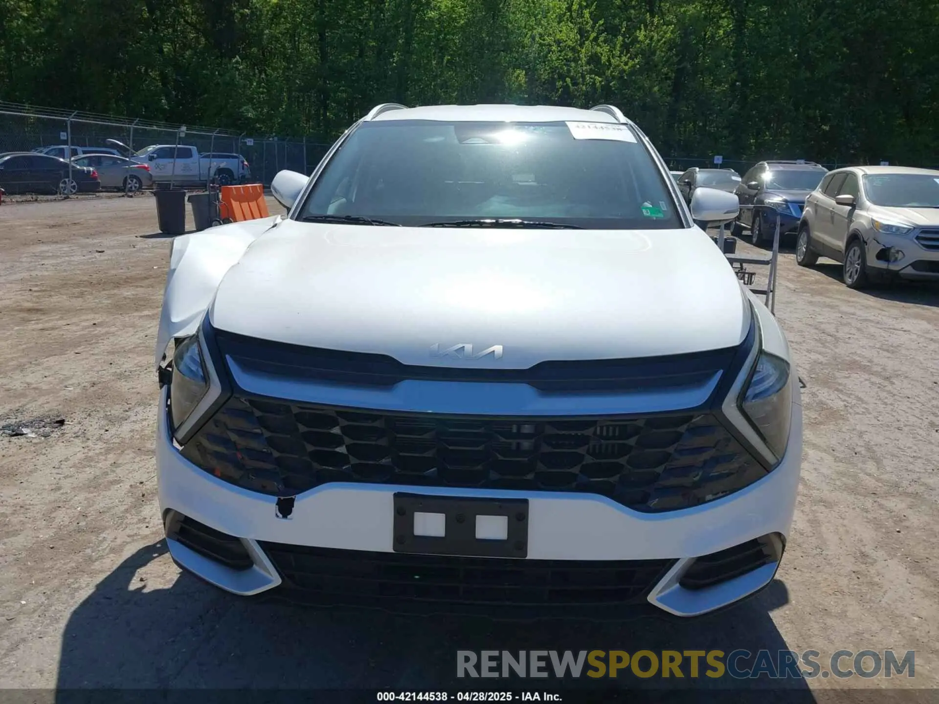 12 Photograph of a damaged car KNDPVCAG1P7072520 KIA SPORTAGE HYBRID 2023