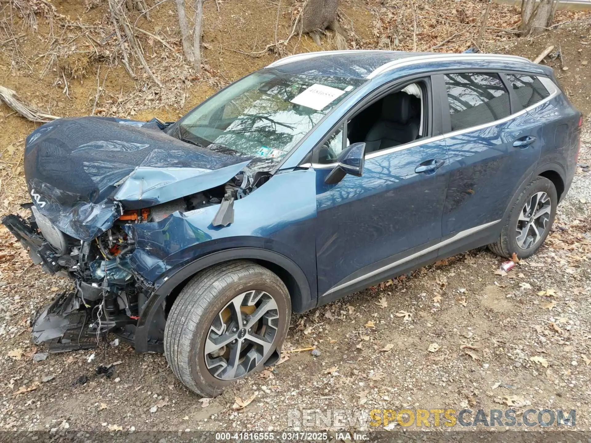 2 Photograph of a damaged car KNDPVCAG3P7057632 KIA SPORTAGE HYBRID 2023