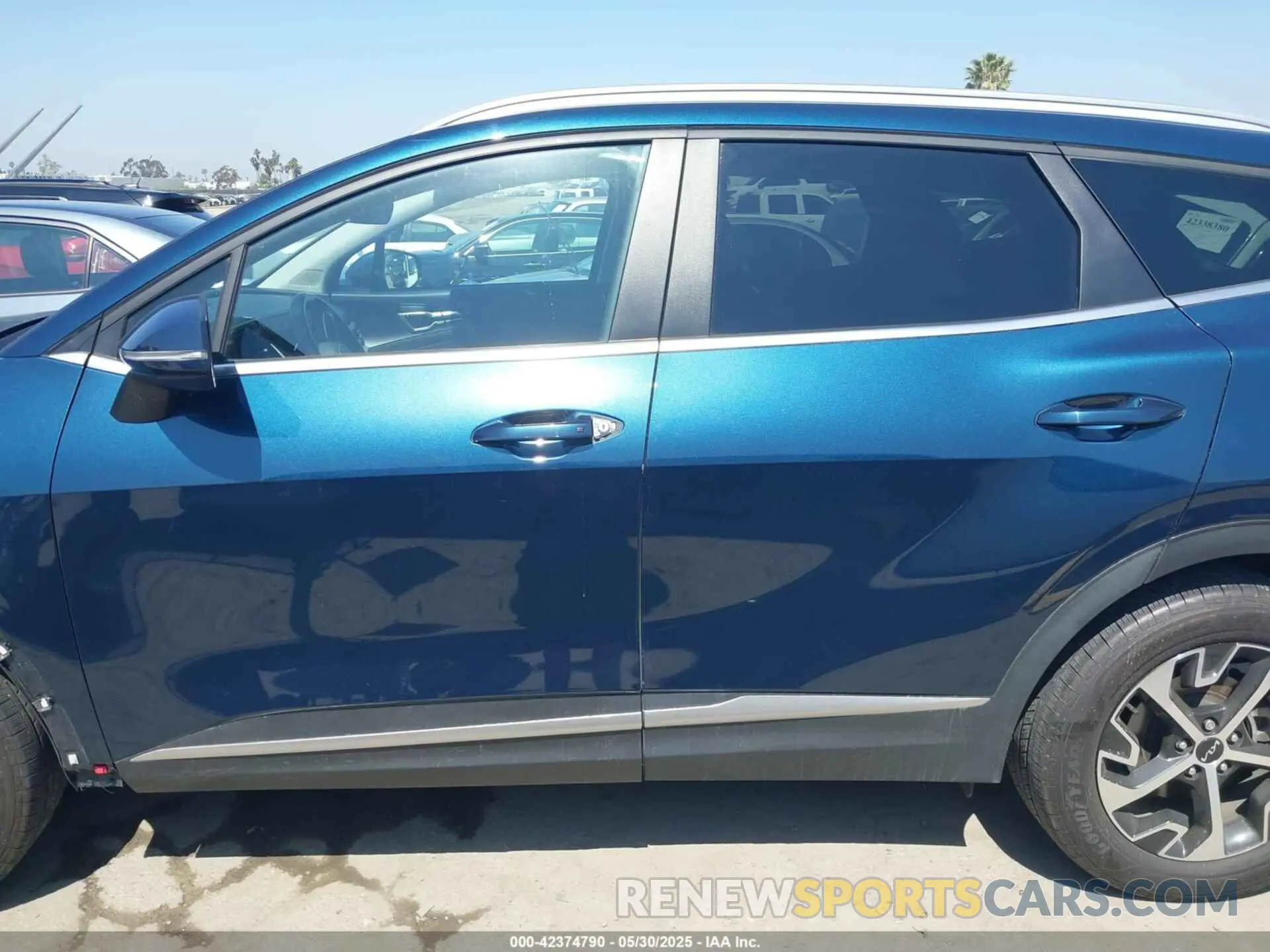 15 Photograph of a damaged car KNDPVCAG4P7018273 KIA SPORTAGE HYBRID 2023