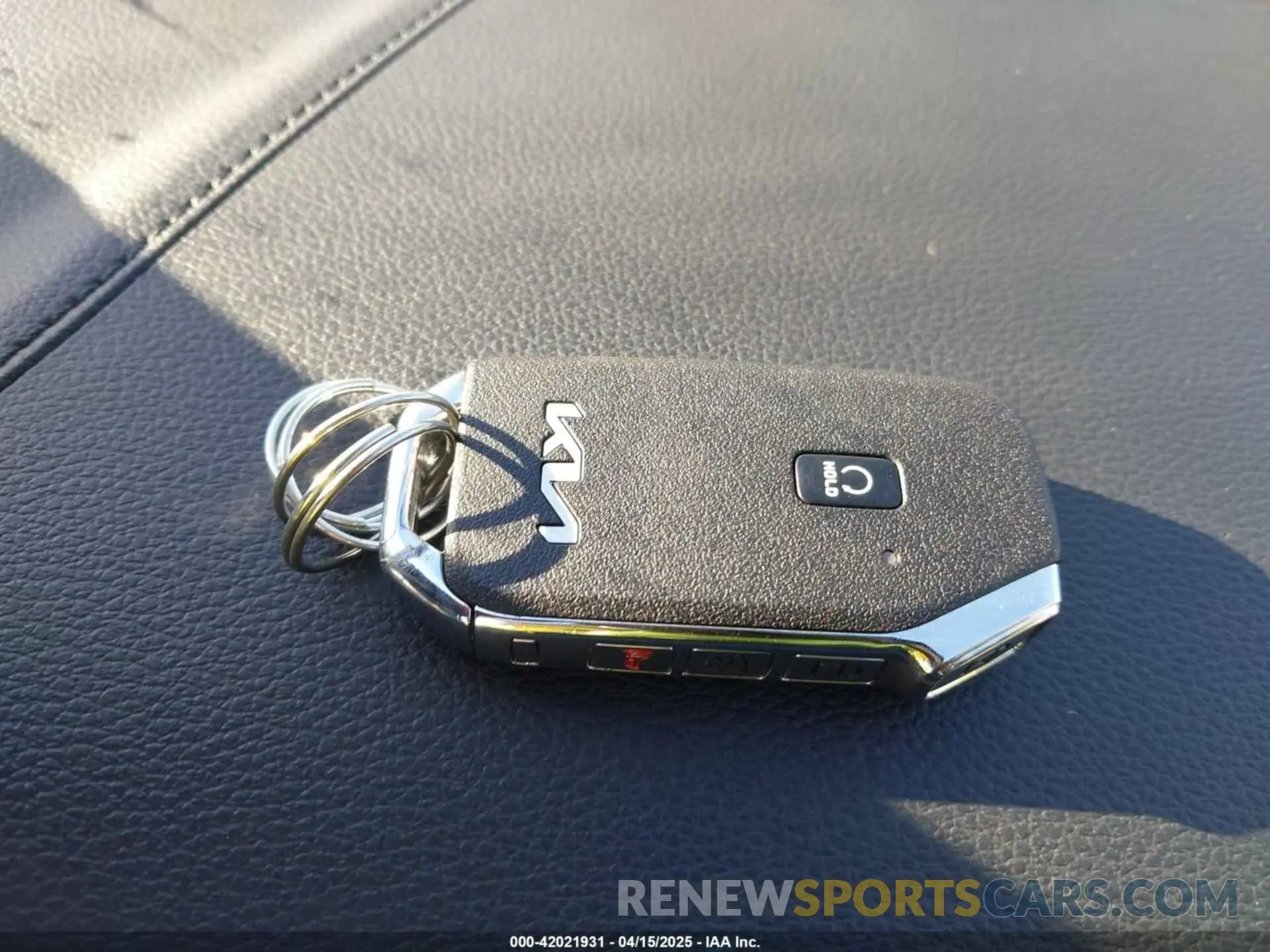 11 Photograph of a damaged car KNDPVCAG5P7077588 KIA SPORTAGE HYBRID 2023