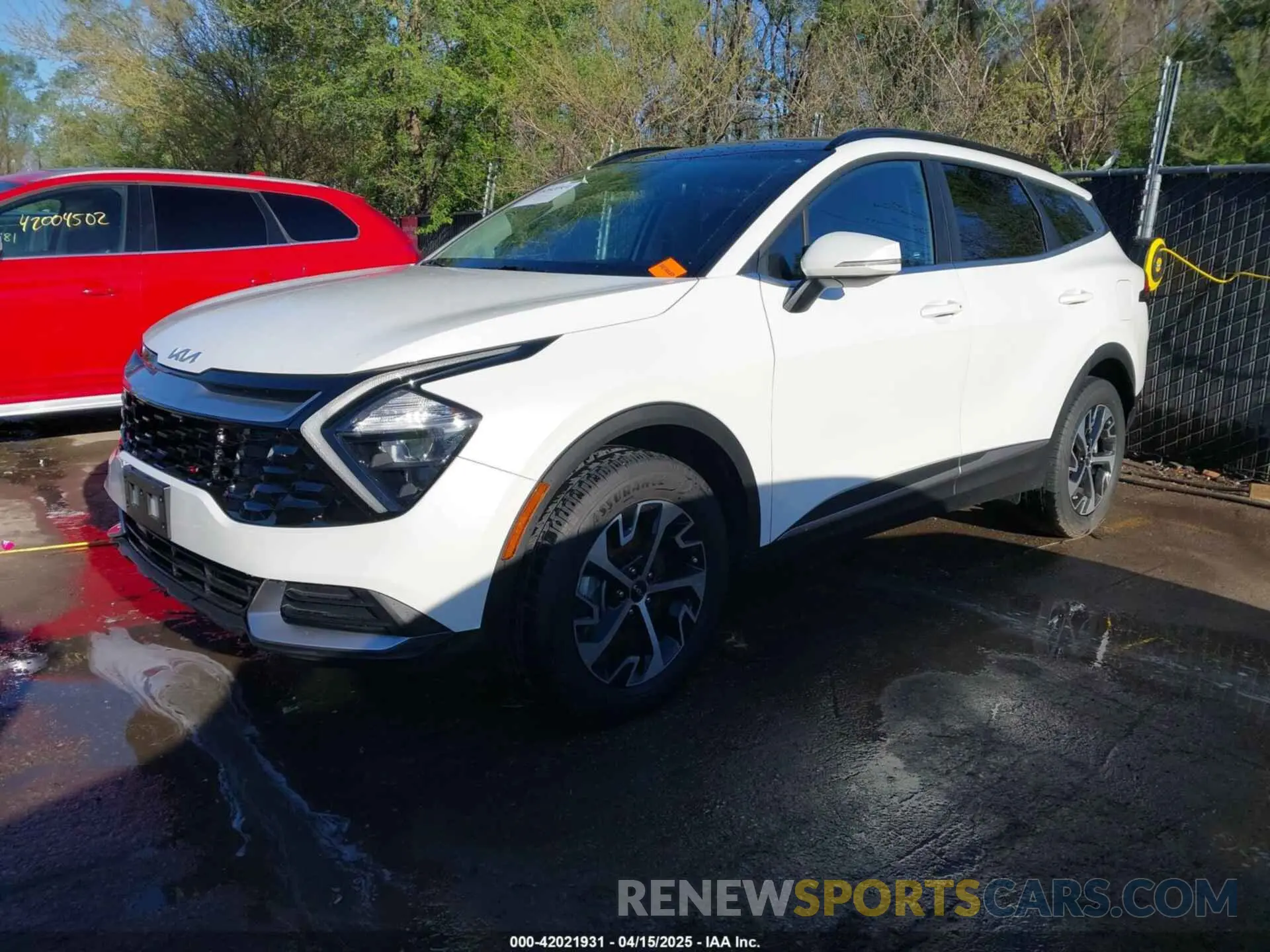 2 Photograph of a damaged car KNDPVCAG5P7077588 KIA SPORTAGE HYBRID 2023